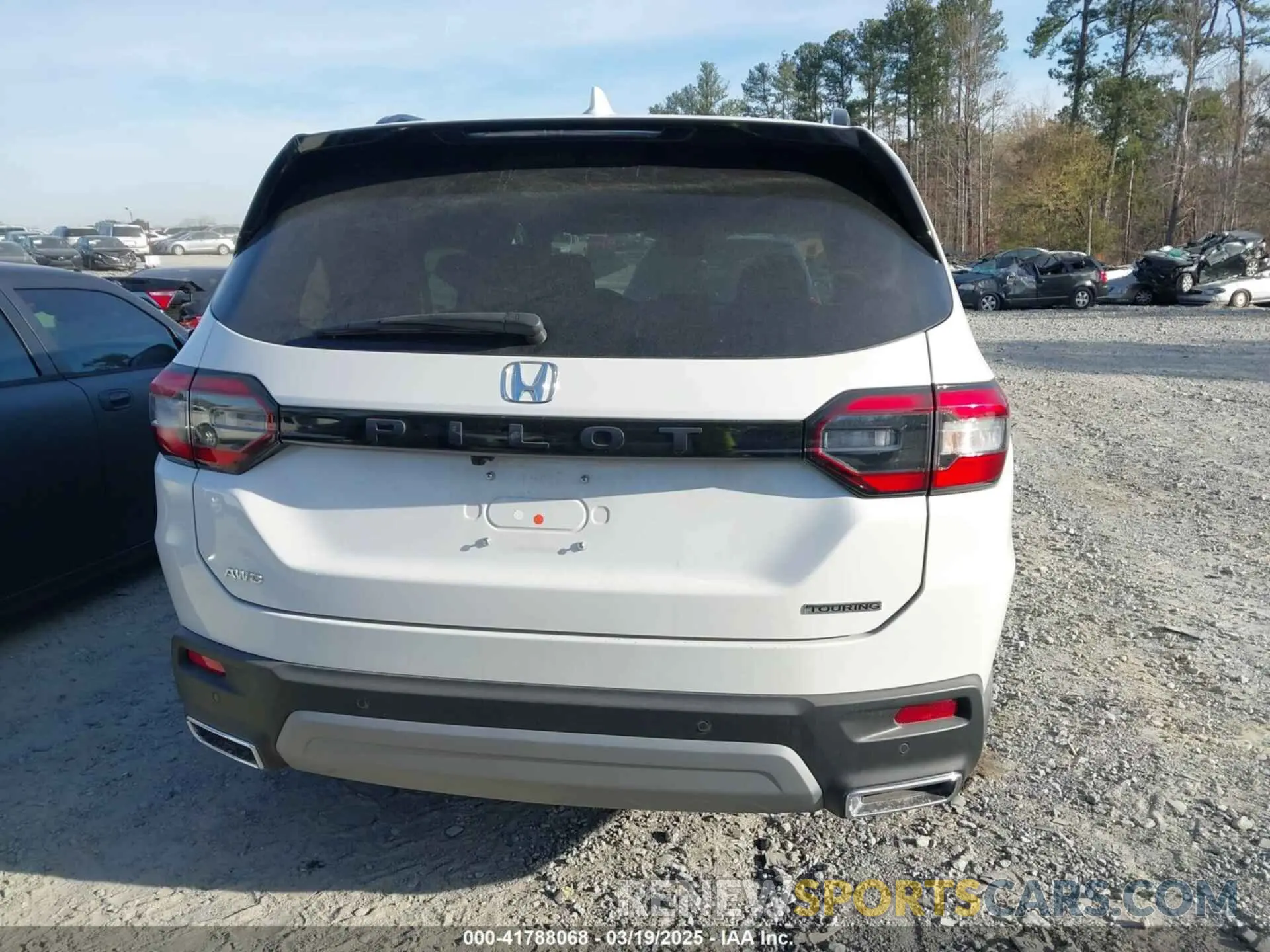 16 fotografías del automóvil dañado 5FNYG1H74SB041970 HONDA PILOT 2025