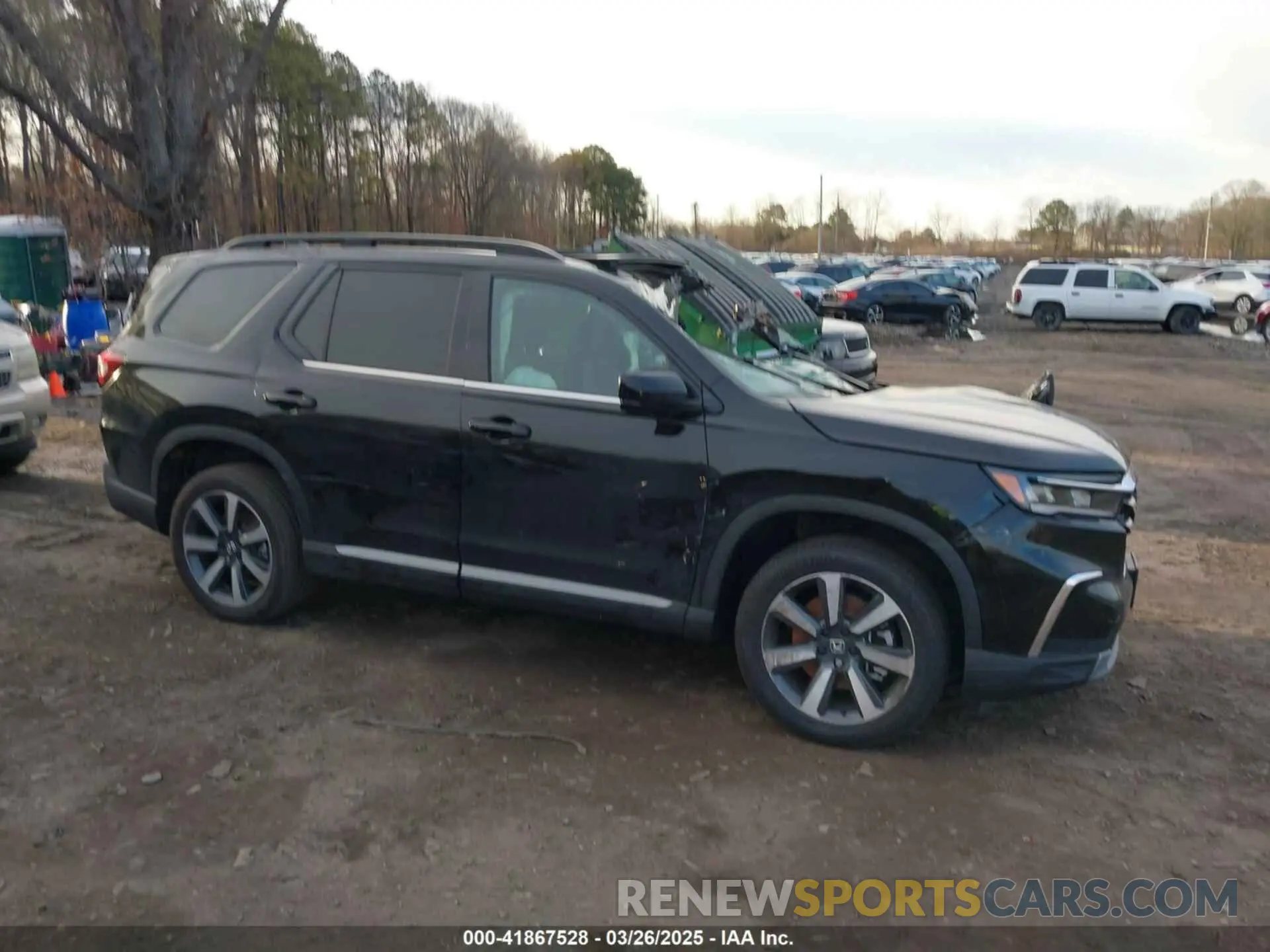 13 fotografías del automóvil dañado 5FNYG1H75SB098548 HONDA PILOT 2025