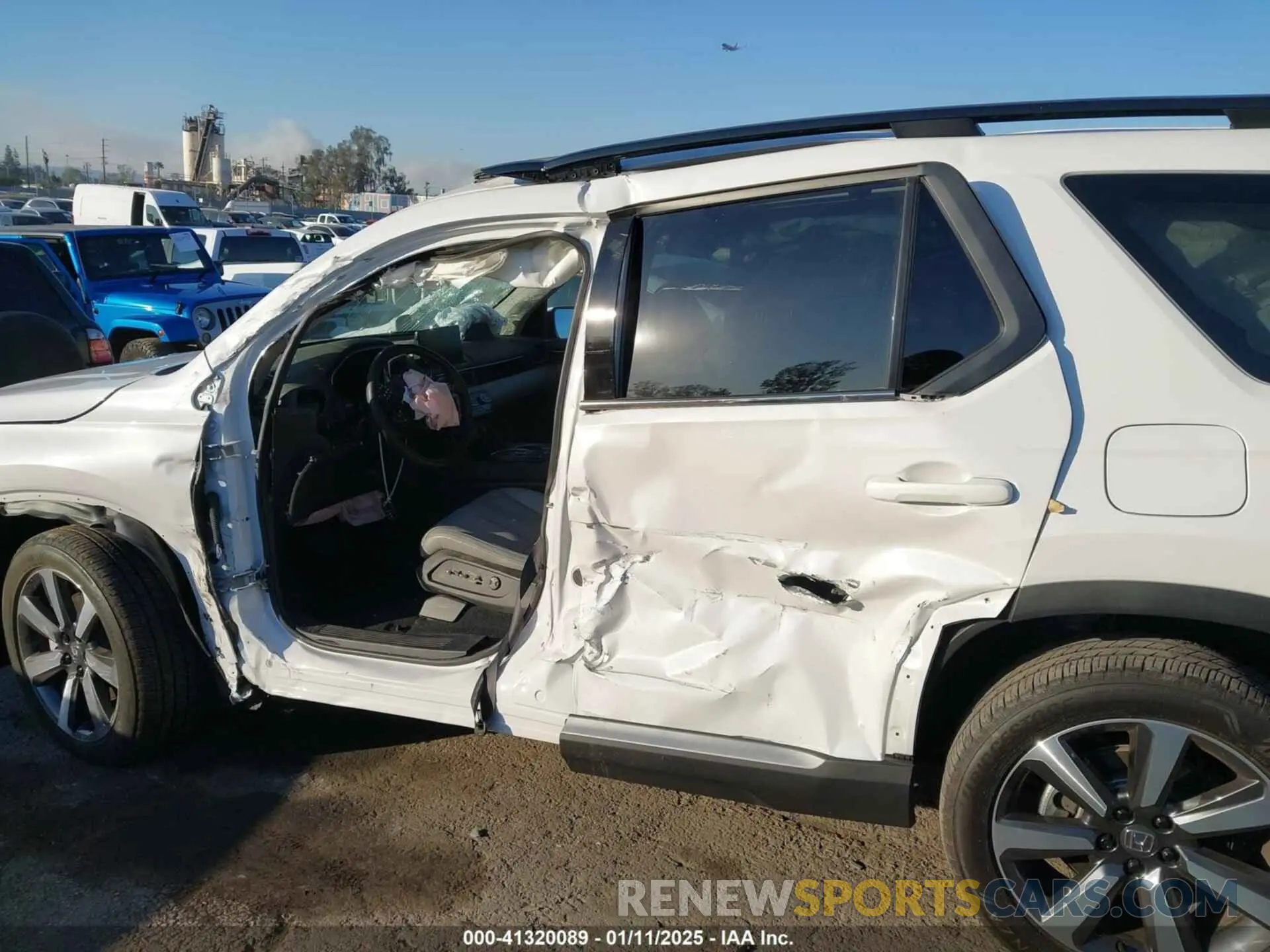 6 fotografías del automóvil dañado 5FNYG1H76SB010588 HONDA PILOT 2025