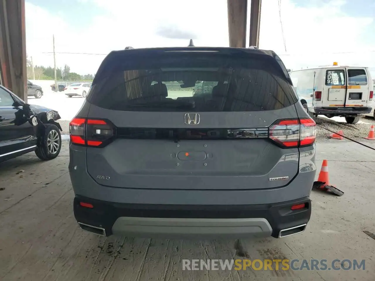 6 fotografías del automóvil dañado 5FNYG1H76SB100324 HONDA PILOT 2025