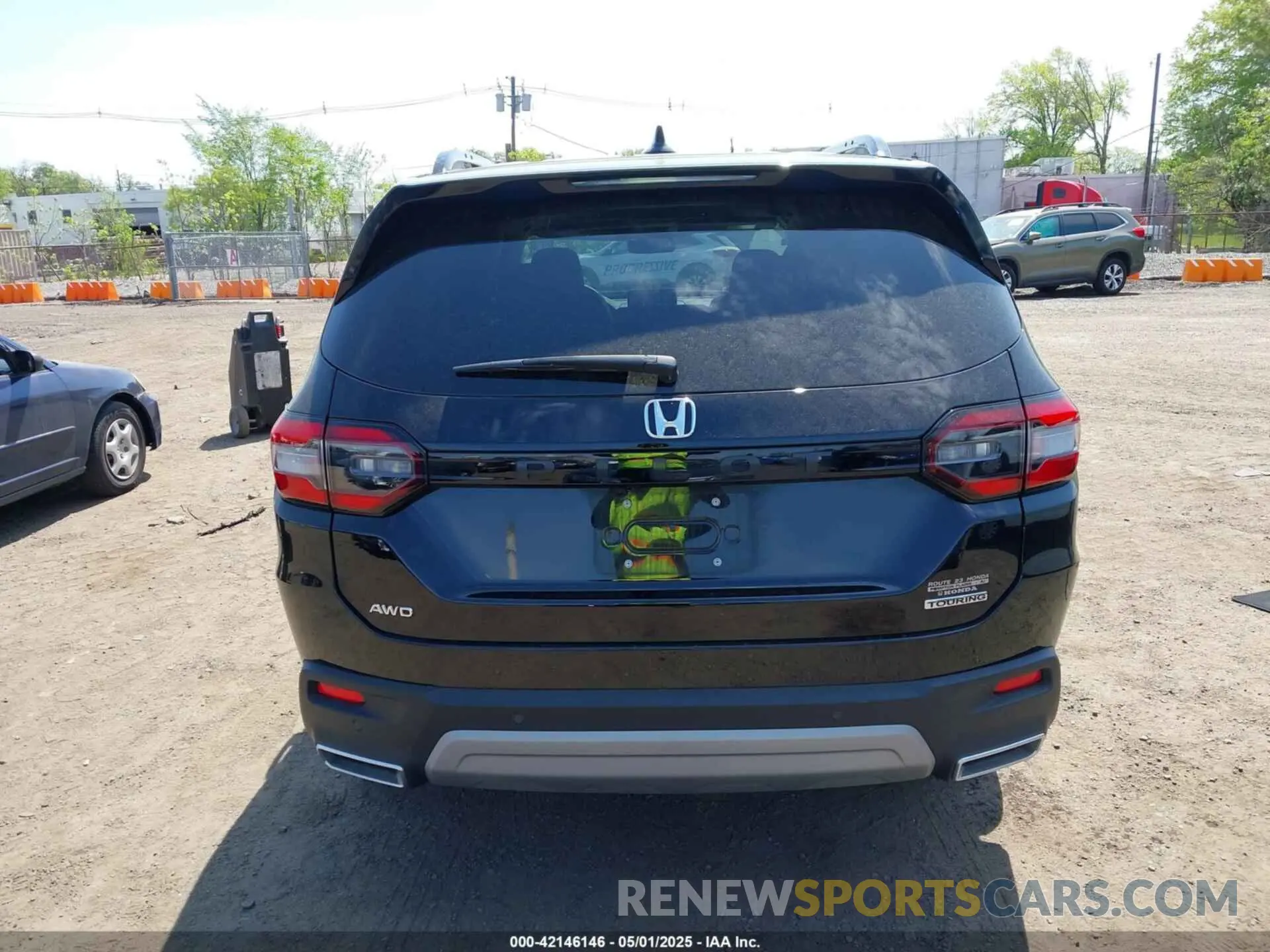 17 fotografías del automóvil dañado 5FNYG1H78SB076429 HONDA PILOT 2025
