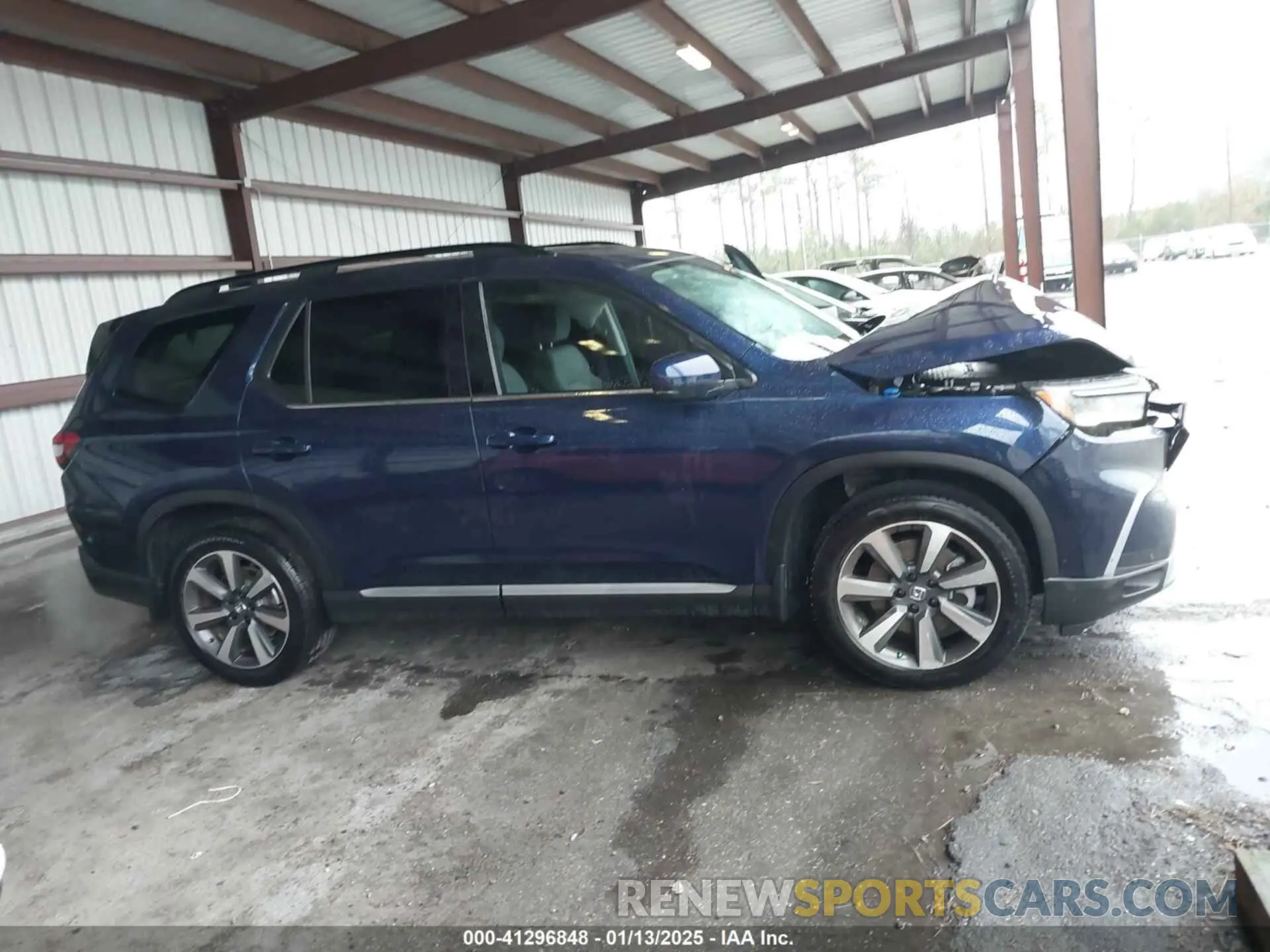 13 fotografías del automóvil dañado 5FNYG1H82SB020687 HONDA PILOT 2025
