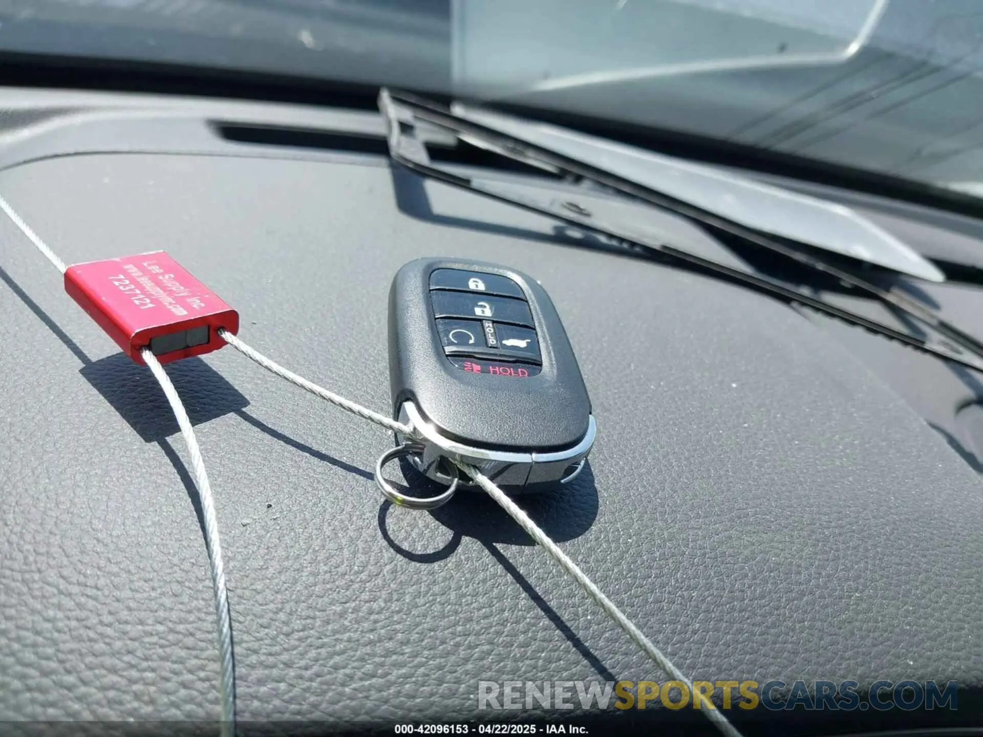 11 fotografías del automóvil dañado 5FNYG1H82SB094112 HONDA PILOT 2025
