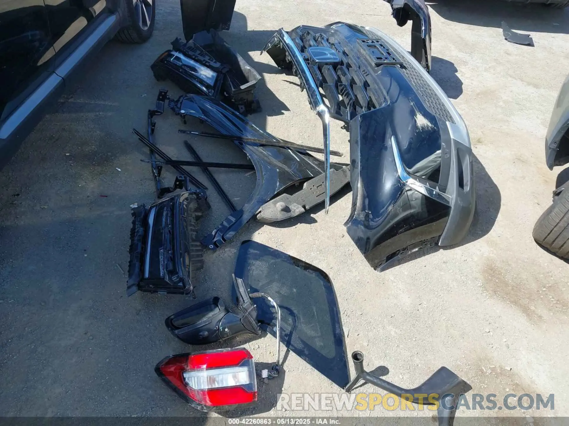 12 fotografías del automóvil dañado 5FNYG1H86SB005190 HONDA PILOT 2025