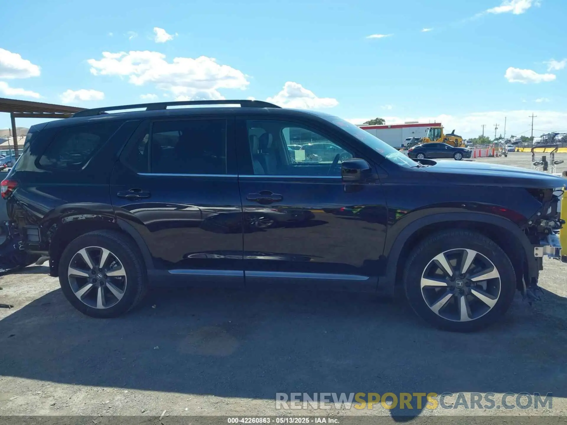14 fotografías del automóvil dañado 5FNYG1H86SB005190 HONDA PILOT 2025