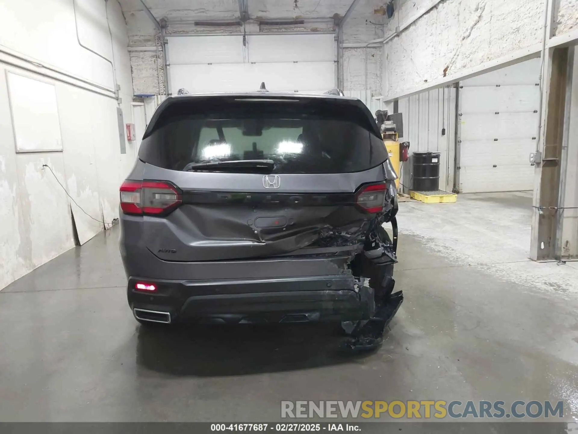 16 fotografías del automóvil dañado 5FNYG1H91SB034976 HONDA PILOT 2025