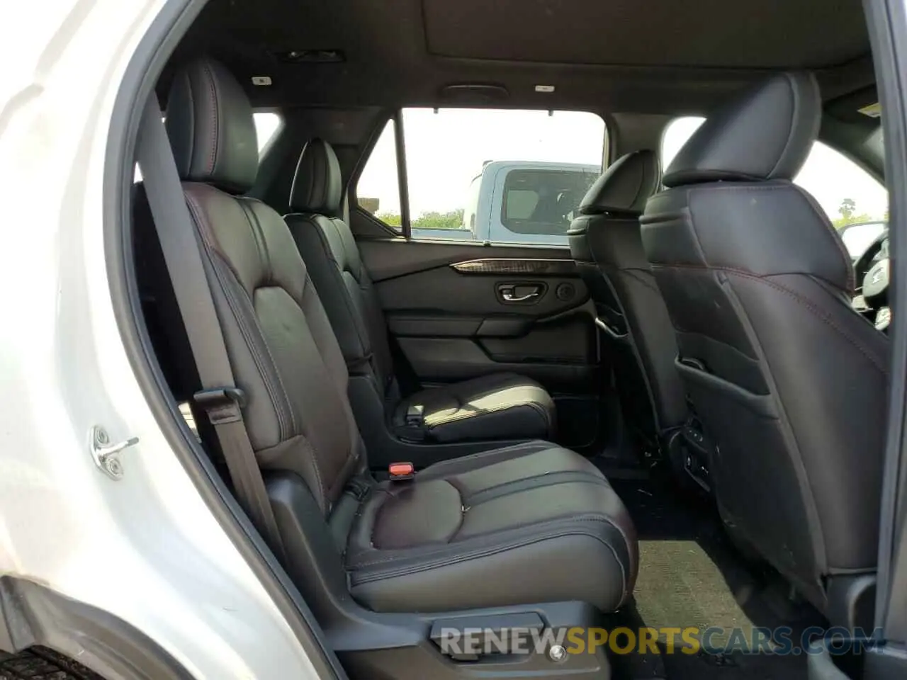 11 fotografías del automóvil dañado 5FNYG1H91SB037702 HONDA PILOT 2025