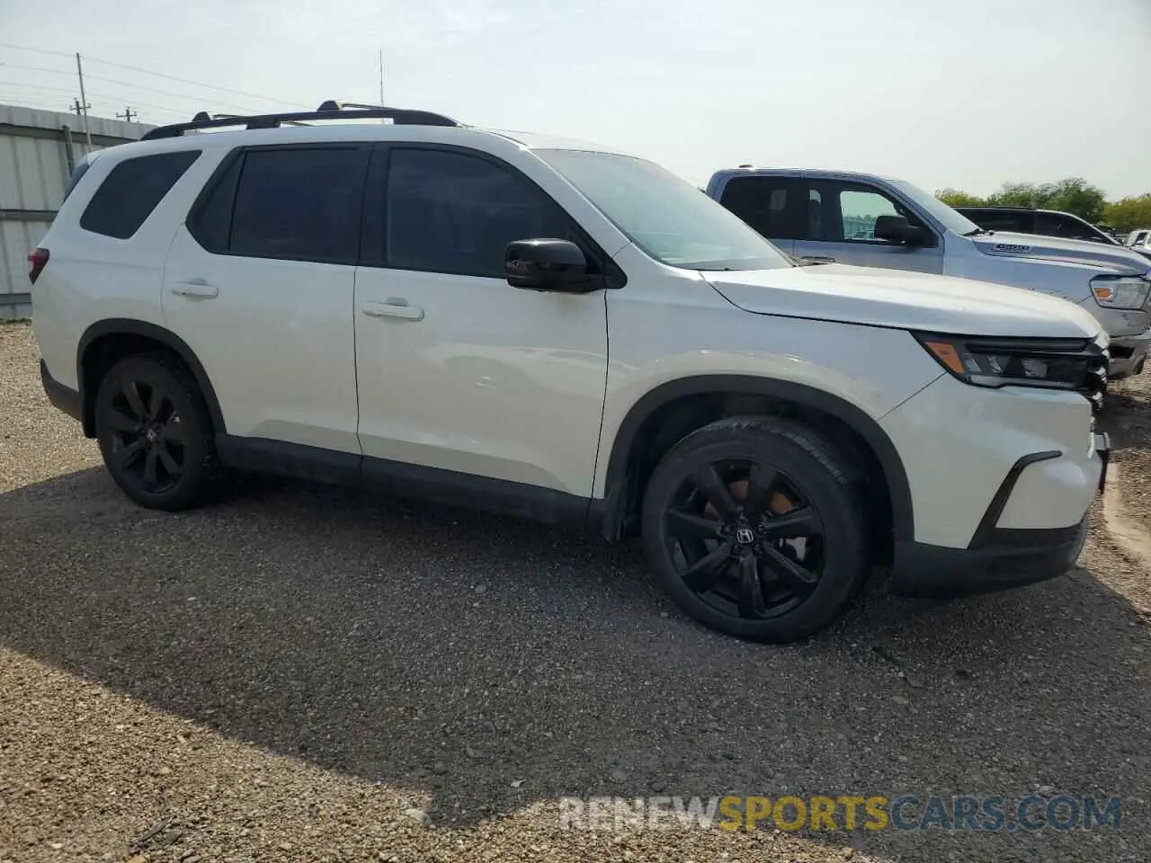 4 fotografías del automóvil dañado 5FNYG1H91SB037702 HONDA PILOT 2025