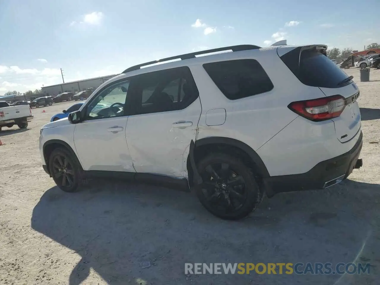 2 fotografías del automóvil dañado 5FNYG1H93SB083838 HONDA PILOT 2025