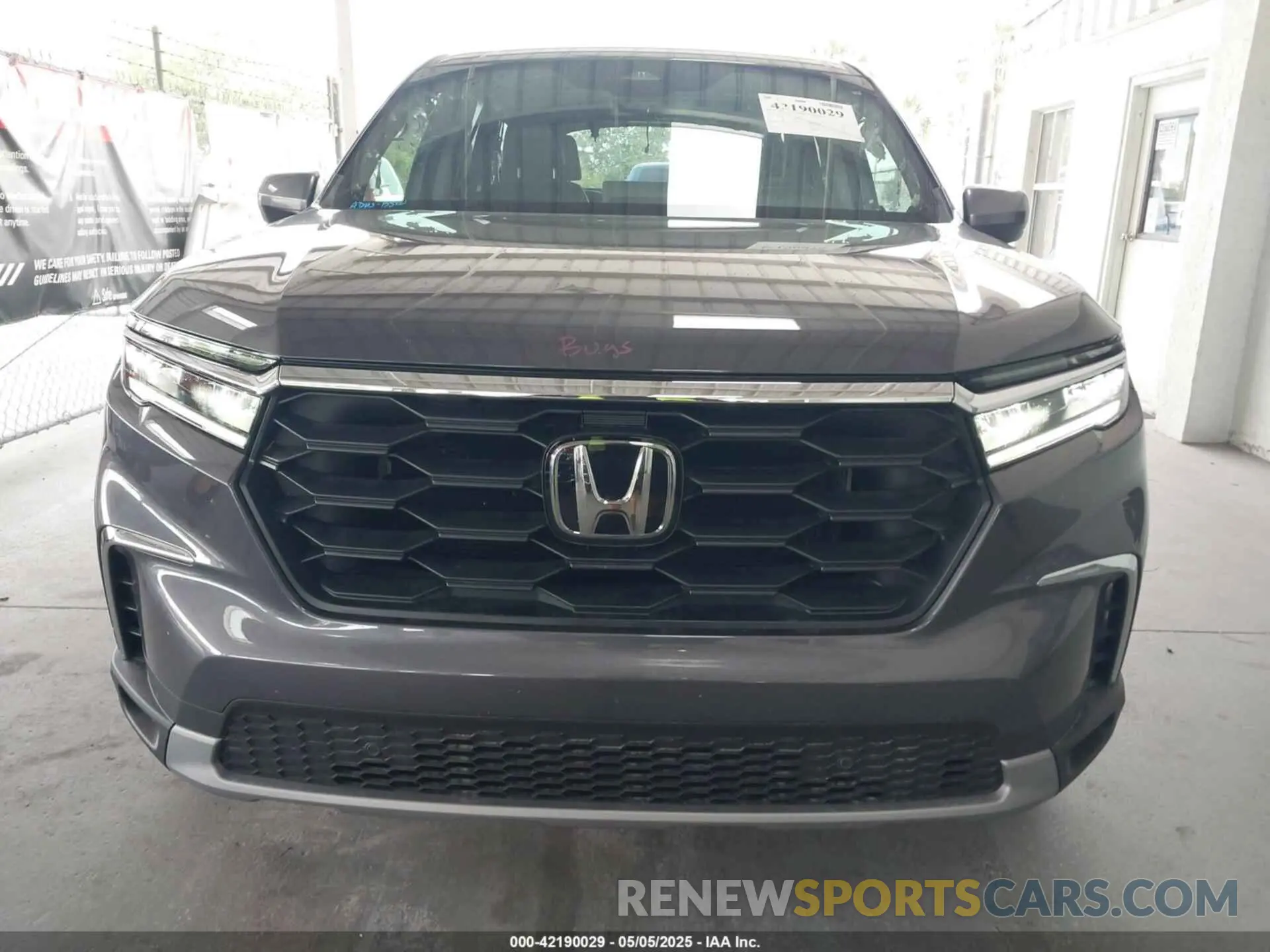13 fotografías del automóvil dañado 5FNYG2H40SB019525 HONDA PILOT 2025
