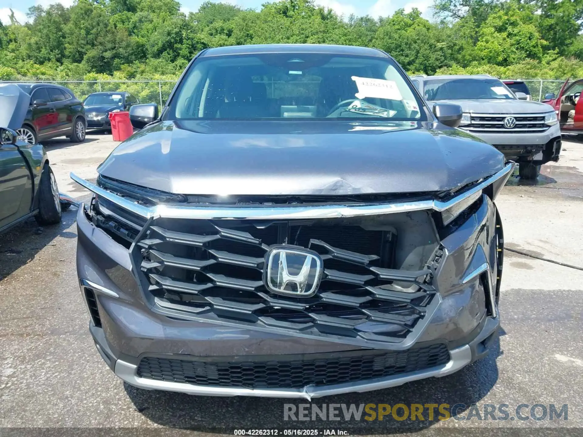 12 fotografías del automóvil dañado 5FNYG2H43SB010172 HONDA PILOT 2025