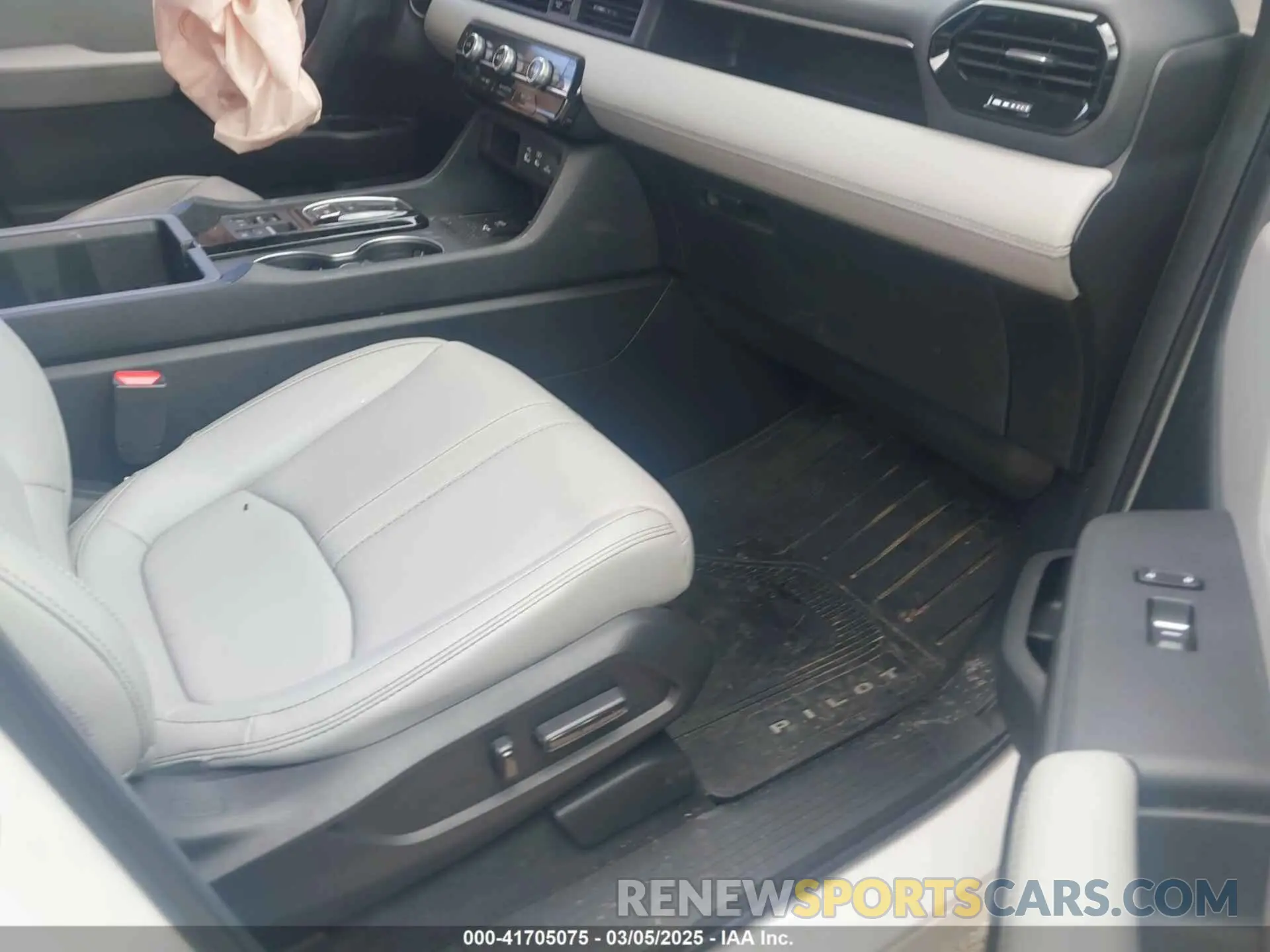 5 fotografías del automóvil dañado 5FNYG2H47SB015309 HONDA PILOT 2025