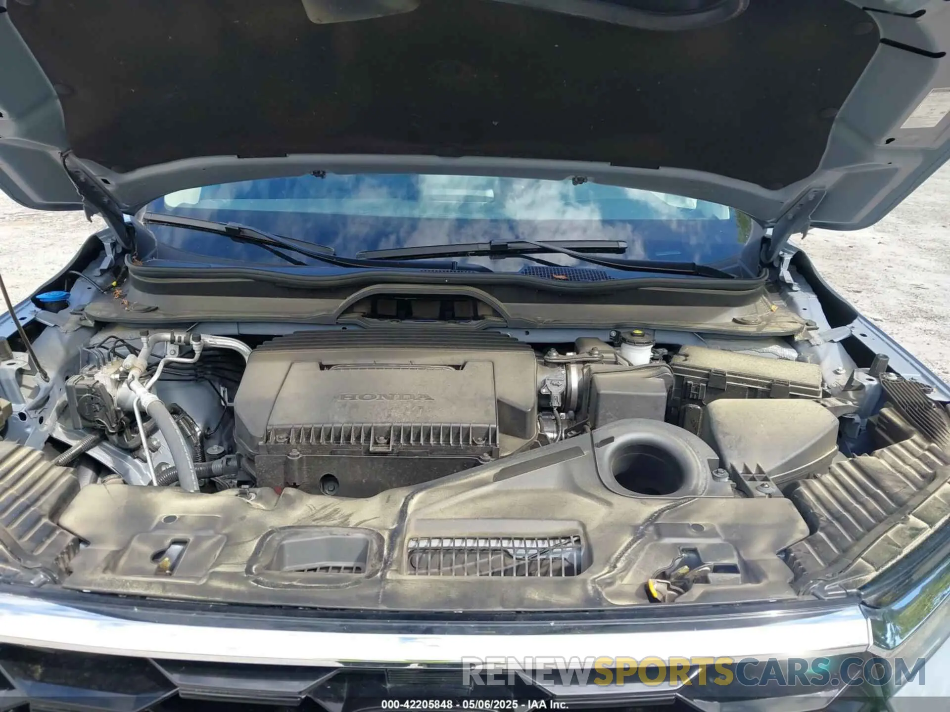 10 fotografías del automóvil dañado 5FNYG2H70SB011614 HONDA PILOT 2025