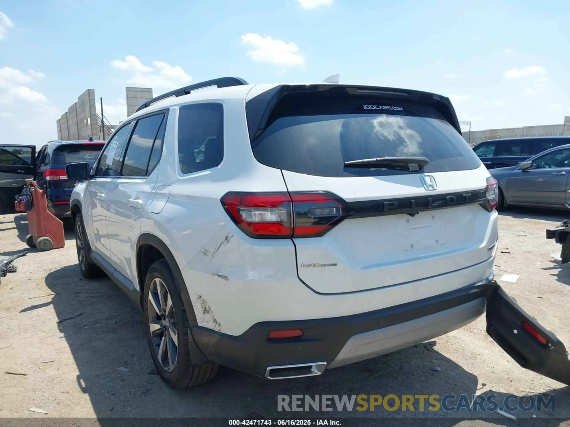 3 fotografías del automóvil dañado 5FNYG2H76SB030457 HONDA PILOT 2025