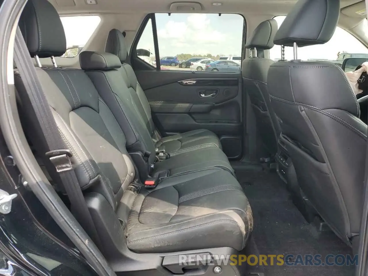 11 fotografías del automóvil dañado 5FNYG2H79SB011854 HONDA PILOT 2025