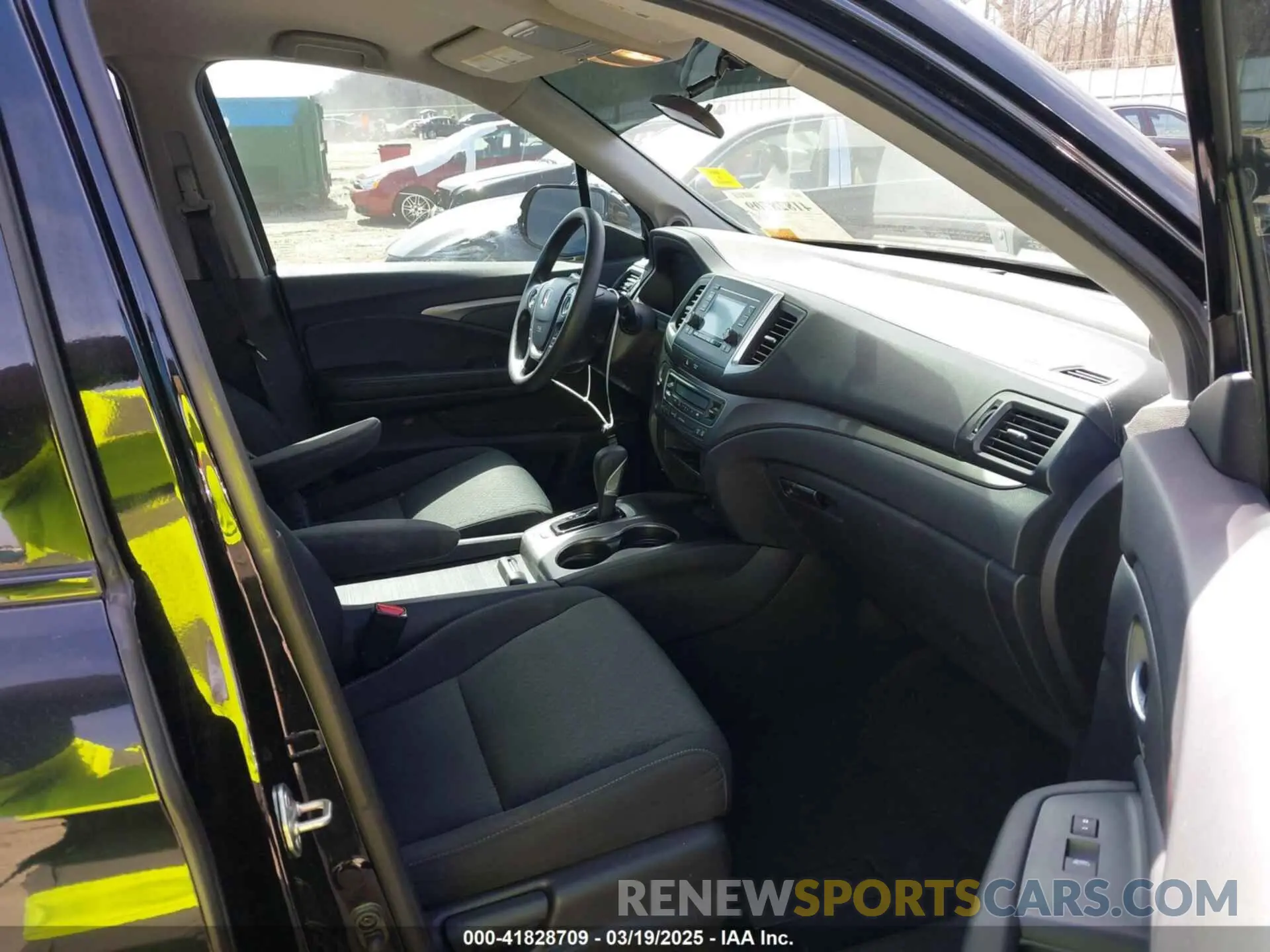 5 fotografías del automóvil dañado 5FPYK2F12KB007990 HONDA RIDGELINE 2019