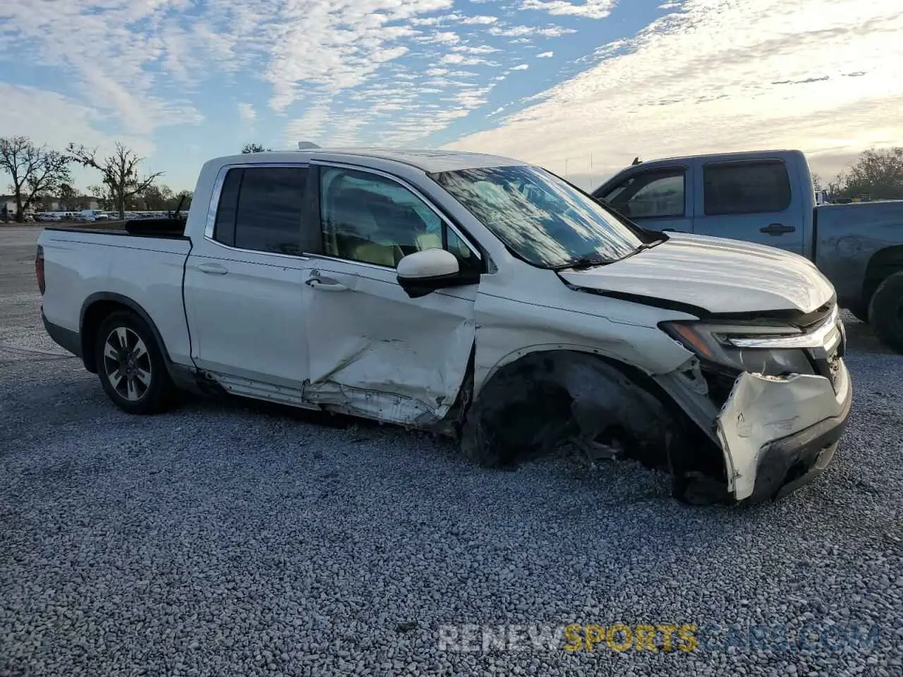 4 fotografías del automóvil dañado 5FPYK2F63KB002874 HONDA RIDGELINE 2019