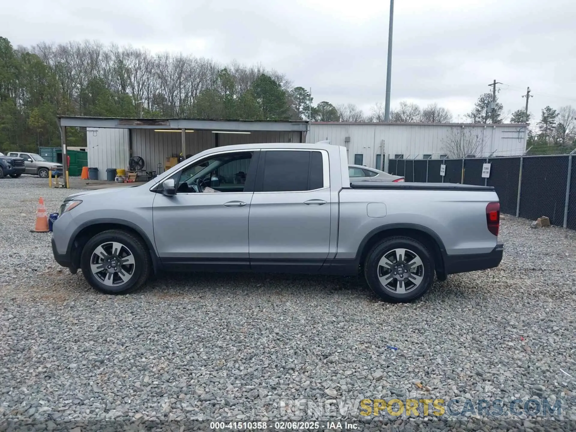 14 fotografías del automóvil dañado 5FPYK2F69KB004452 HONDA RIDGELINE 2019