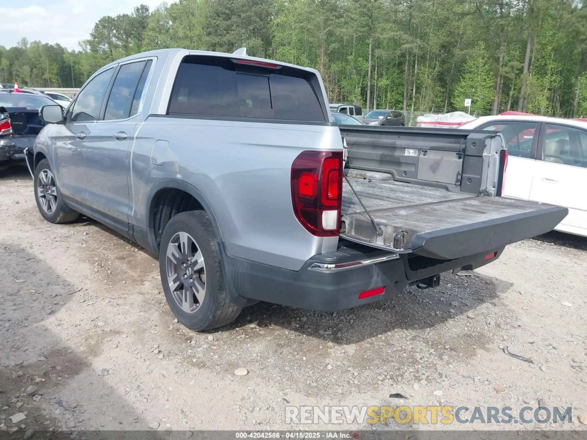3 fotografías del automóvil dañado 5FPYK2F69KB004533 HONDA RIDGELINE 2019