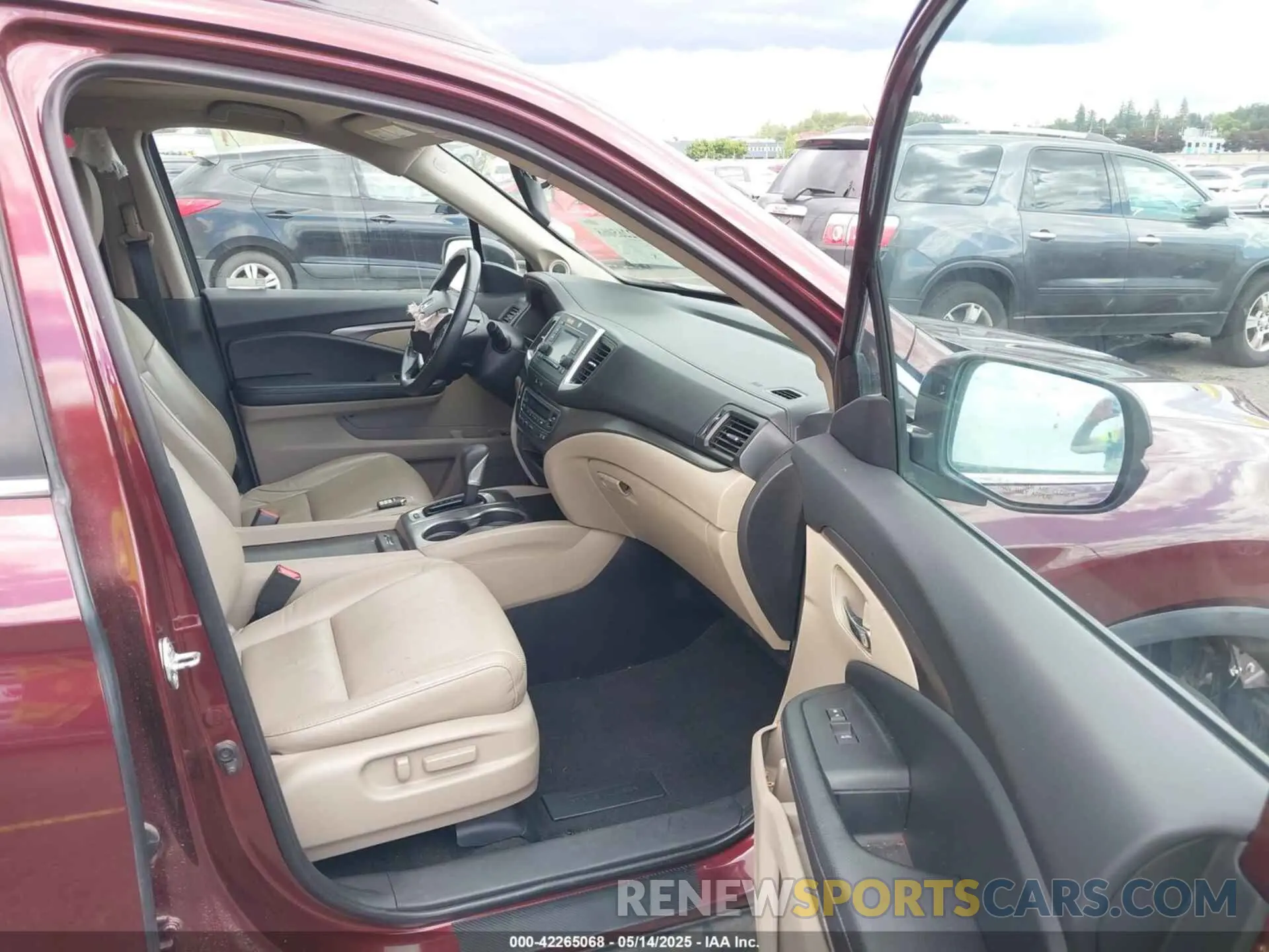 5 fotografías del automóvil dañado 5FPYK3F50KB043492 HONDA RIDGELINE 2019