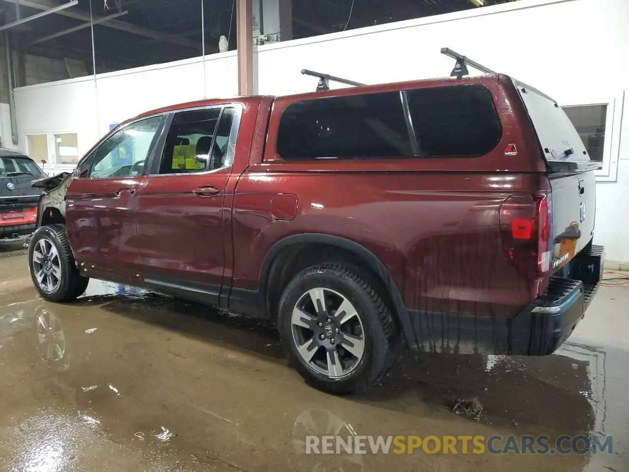 2 fotografías del automóvil dañado 5FPYK3F61KB037774 HONDA RIDGELINE 2019