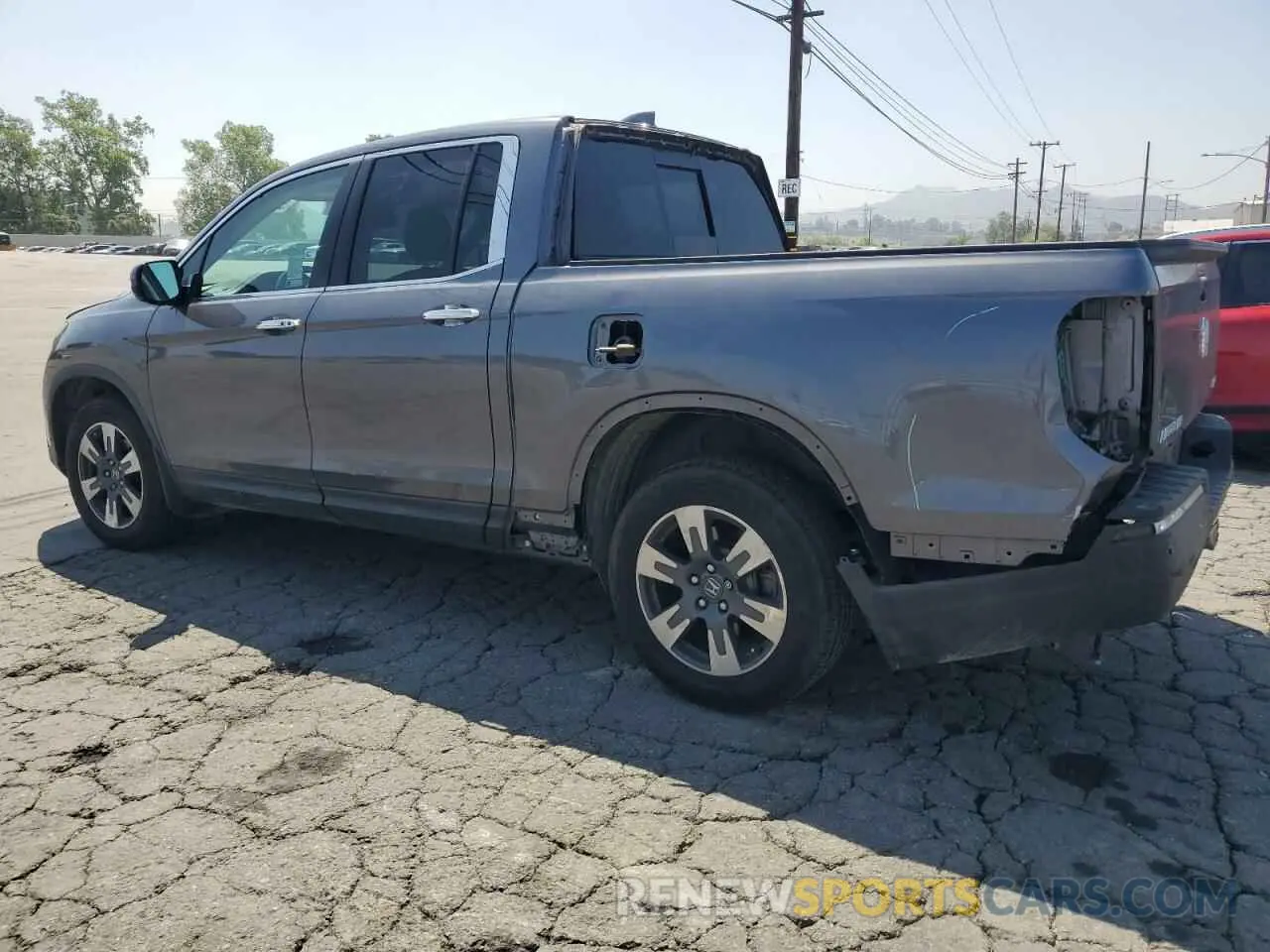 2 fotografías del automóvil dañado 5FPYK3F73KB016675 HONDA RIDGELINE 2019