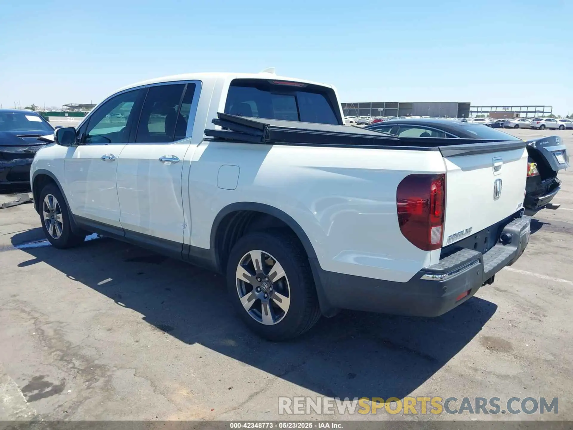 3 fotografías del automóvil dañado 5FPYK3F74KB009279 HONDA RIDGELINE 2019