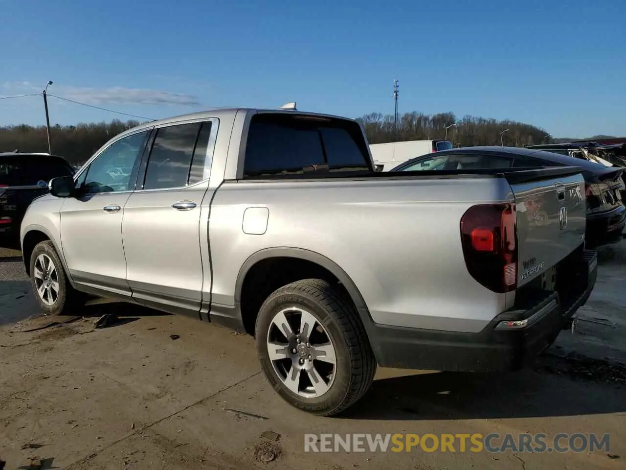 2 fotografías del automóvil dañado 5FPYK3F74KB010495 HONDA RIDGELINE 2019