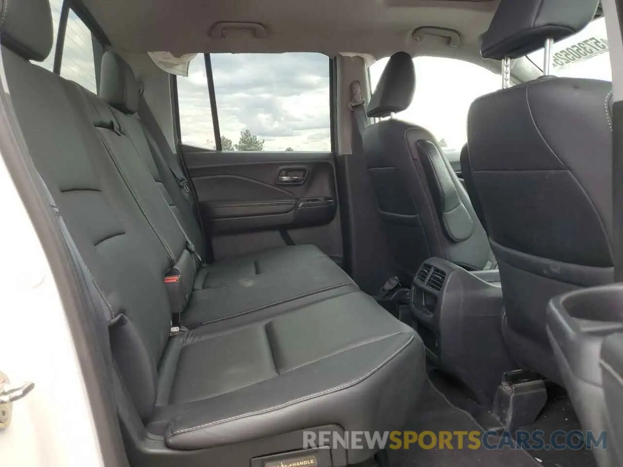 10 fotografías del automóvil dañado 5FPYK3F74KB039057 HONDA RIDGELINE 2019