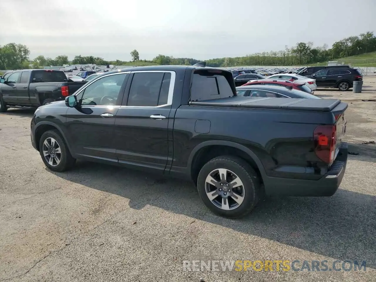 2 fotografías del automóvil dañado 5FPYK3F75KB030271 HONDA RIDGELINE 2019