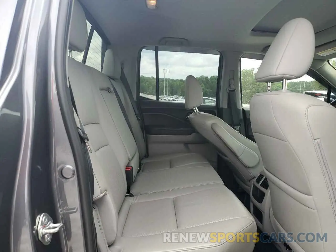 10 fotografías del automóvil dañado 5FPYK3F77KB005131 HONDA RIDGELINE 2019