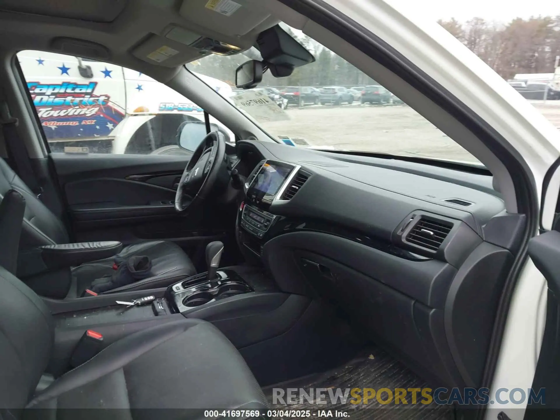 5 fotografías del automóvil dañado 5FPYK3F77KB007879 HONDA RIDGELINE 2019