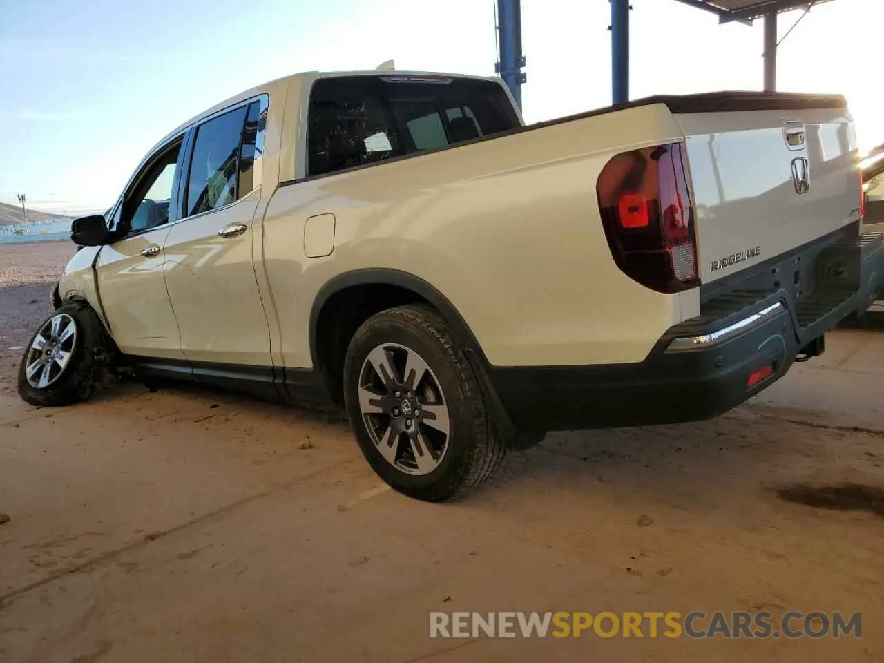 2 fotografías del automóvil dañado 5FPYK3F7XKB000781 HONDA RIDGELINE 2019