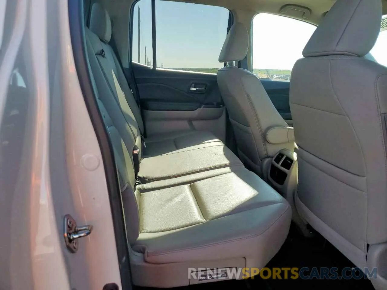 11 fotografías del automóvil dañado 5FPYK3F7XKB002241 HONDA RIDGELINE 2019