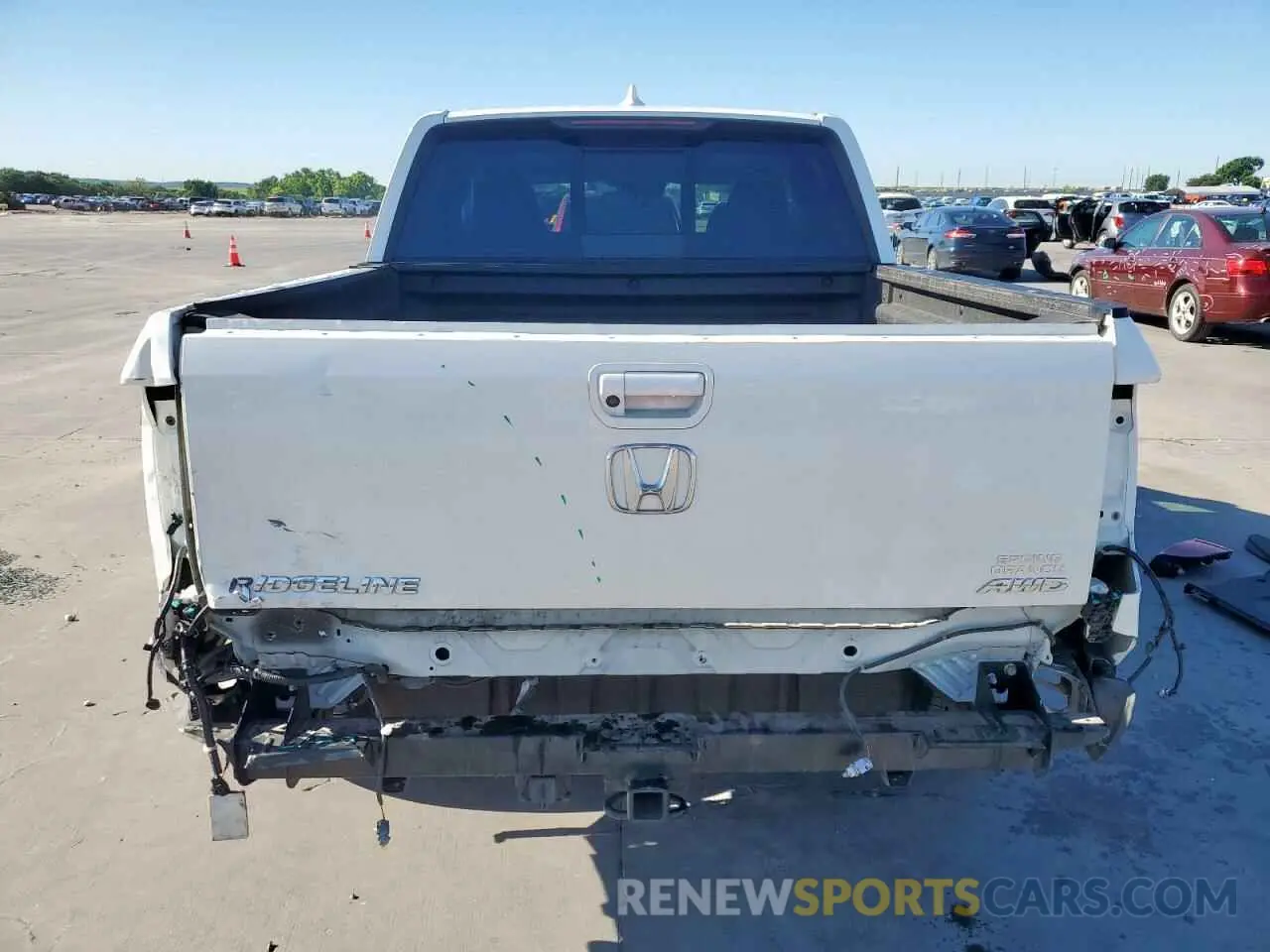 6 fotografías del automóvil dañado 5FPYK3F7XKB002241 HONDA RIDGELINE 2019