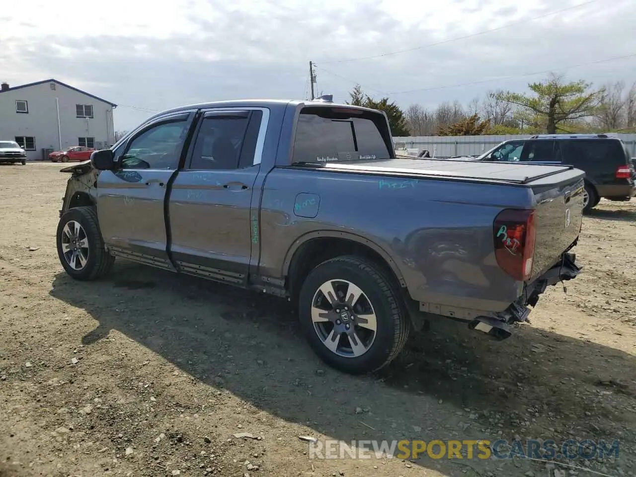 2 fotografías del automóvil dañado 5FPYK3F7XKB017130 HONDA RIDGELINE 2019