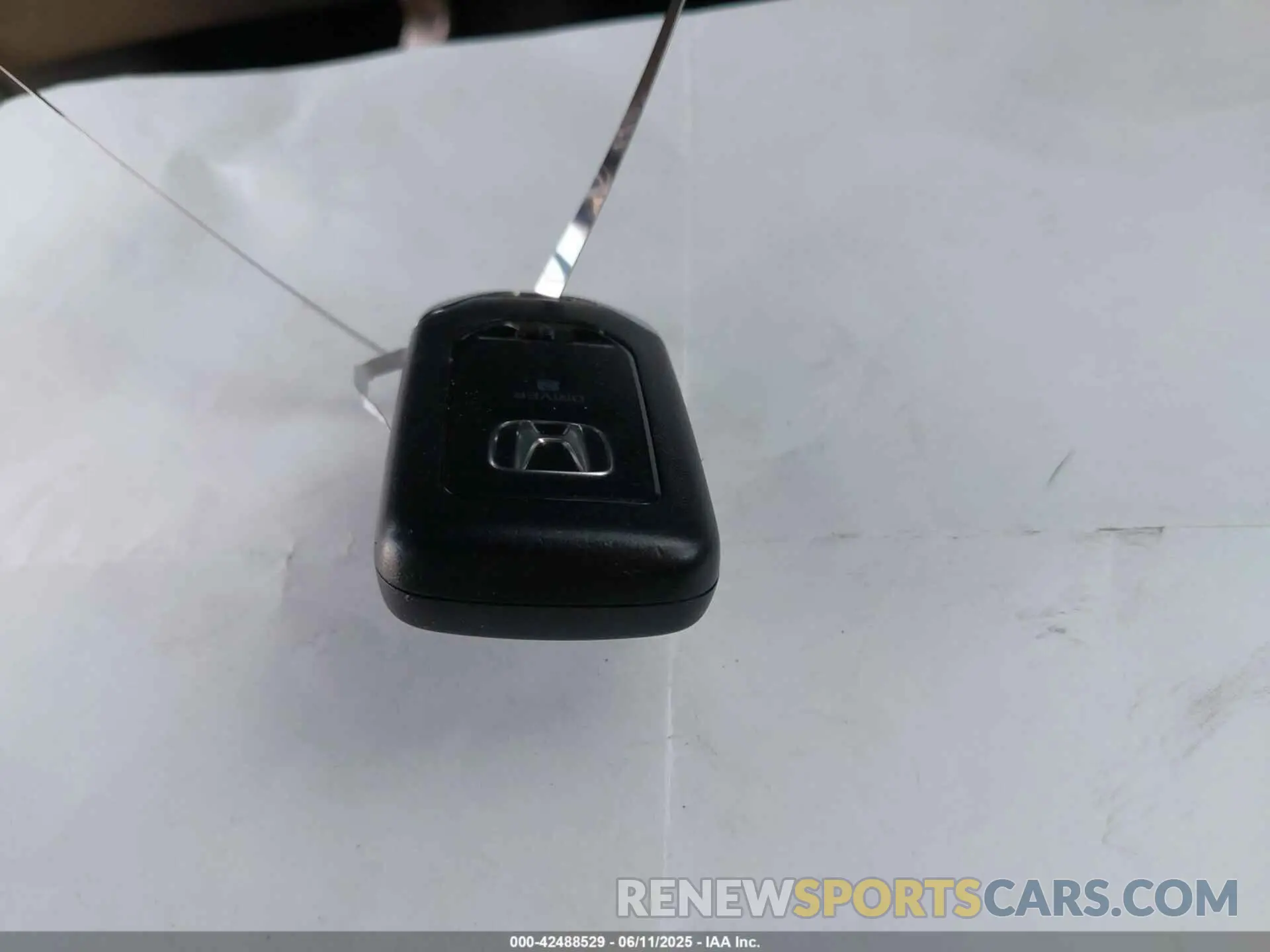 11 fotografías del automóvil dañado 5FPYK3F70LB009376 HONDA RIDGELINE 2020