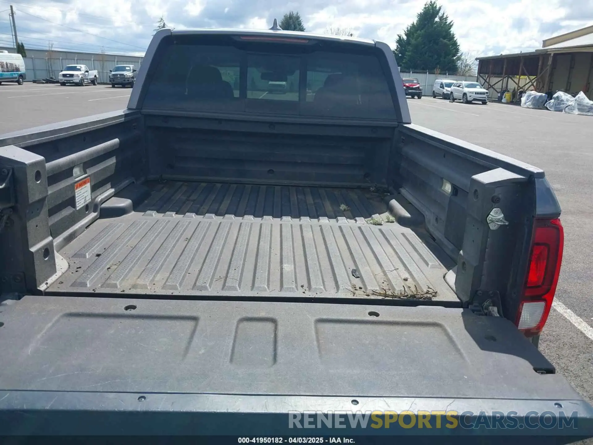 18 fotografías del automóvil dañado 5FPYK3F71LB004106 HONDA RIDGELINE 2020