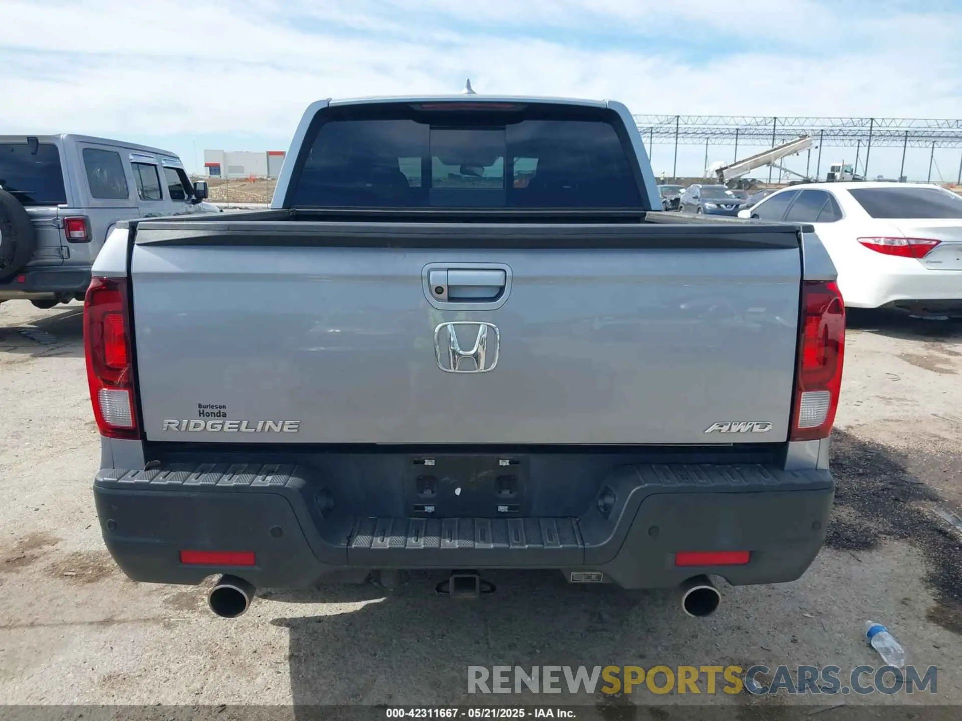 16 fotografías del automóvil dañado 5FPYK3F70MB025806 HONDA RIDGELINE 2021
