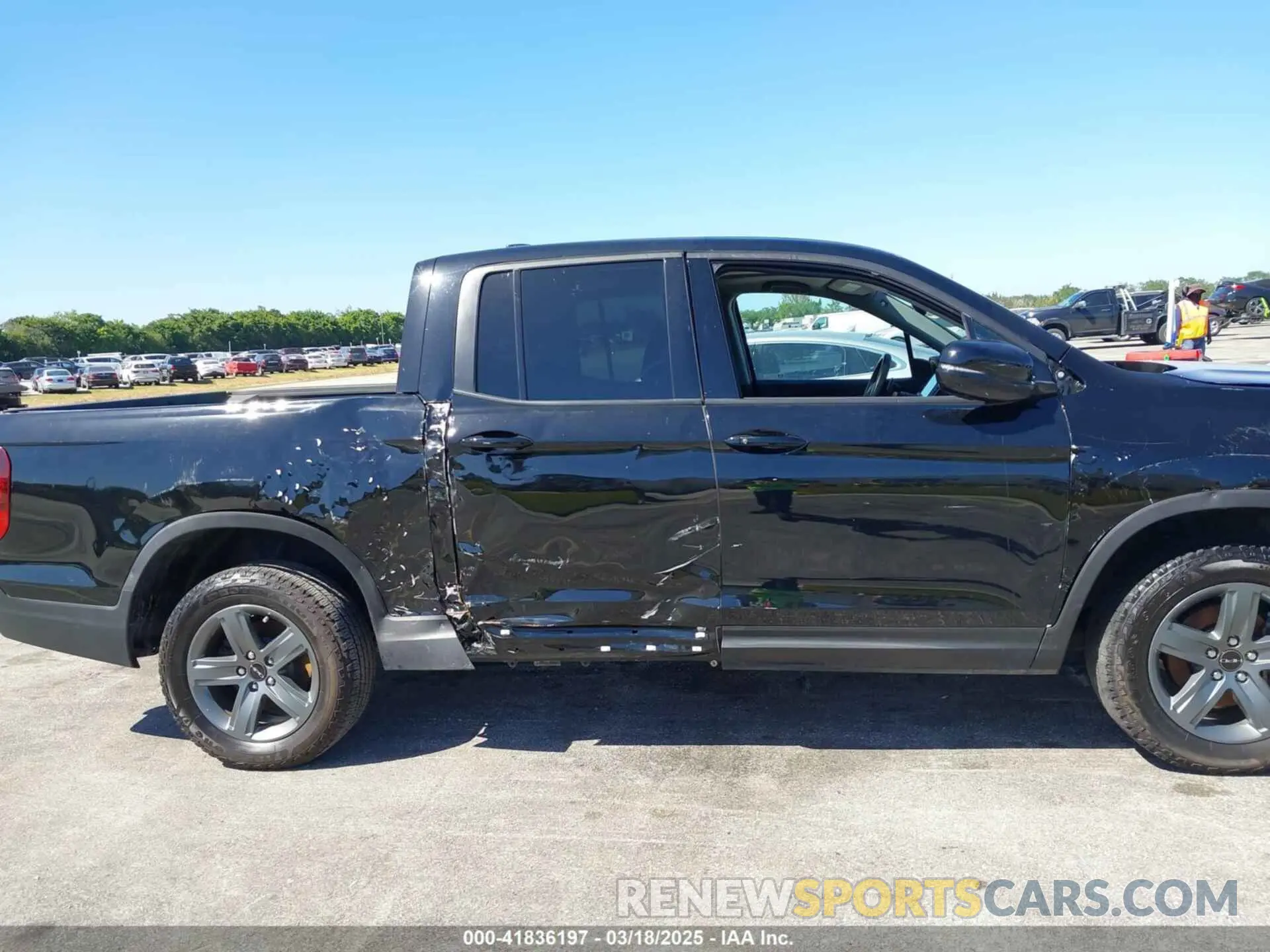 14 fotografías del automóvil dañado 5FPYK3F50NB016717 HONDA RIDGELINE 2022