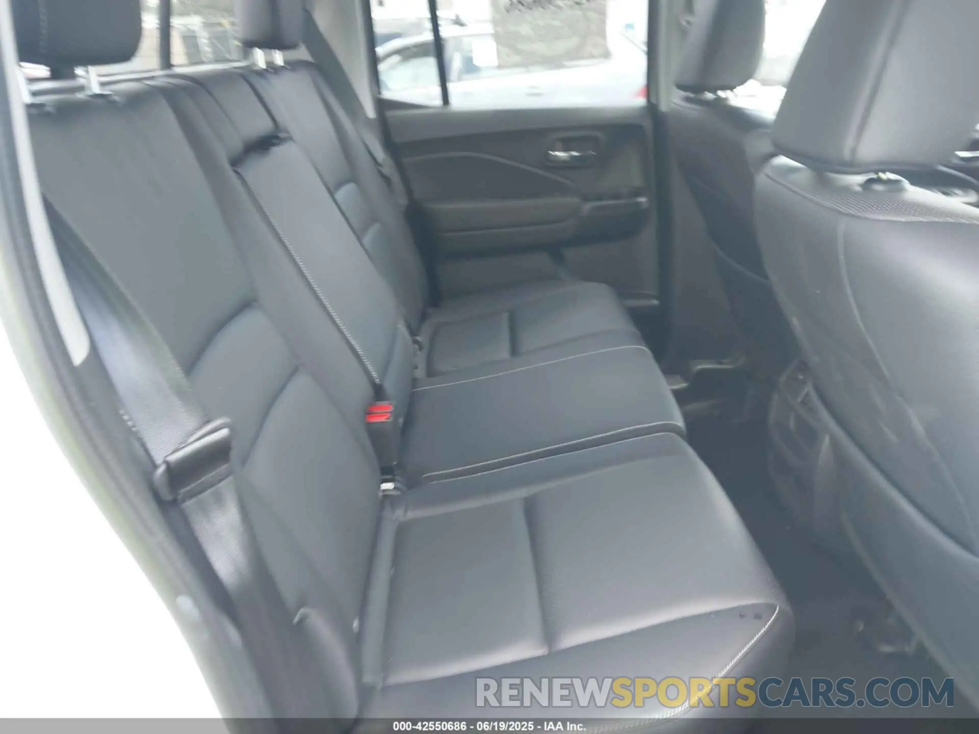 8 fotografías del automóvil dañado 5FPYK3F55NB005809 HONDA RIDGELINE 2022