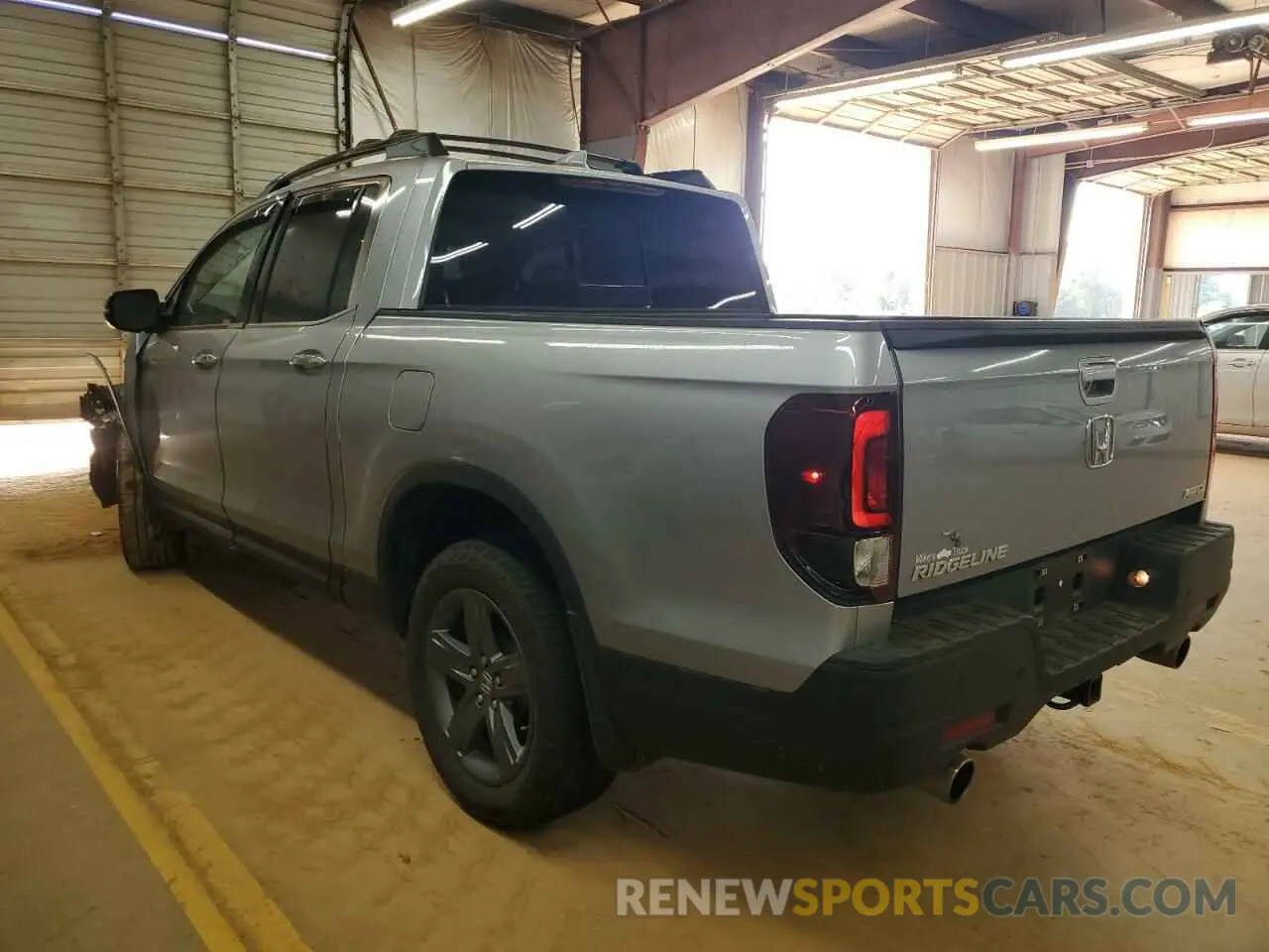 2 fotografías del automóvil dañado 5FPYK3F73NB008273 HONDA RIDGELINE 2022
