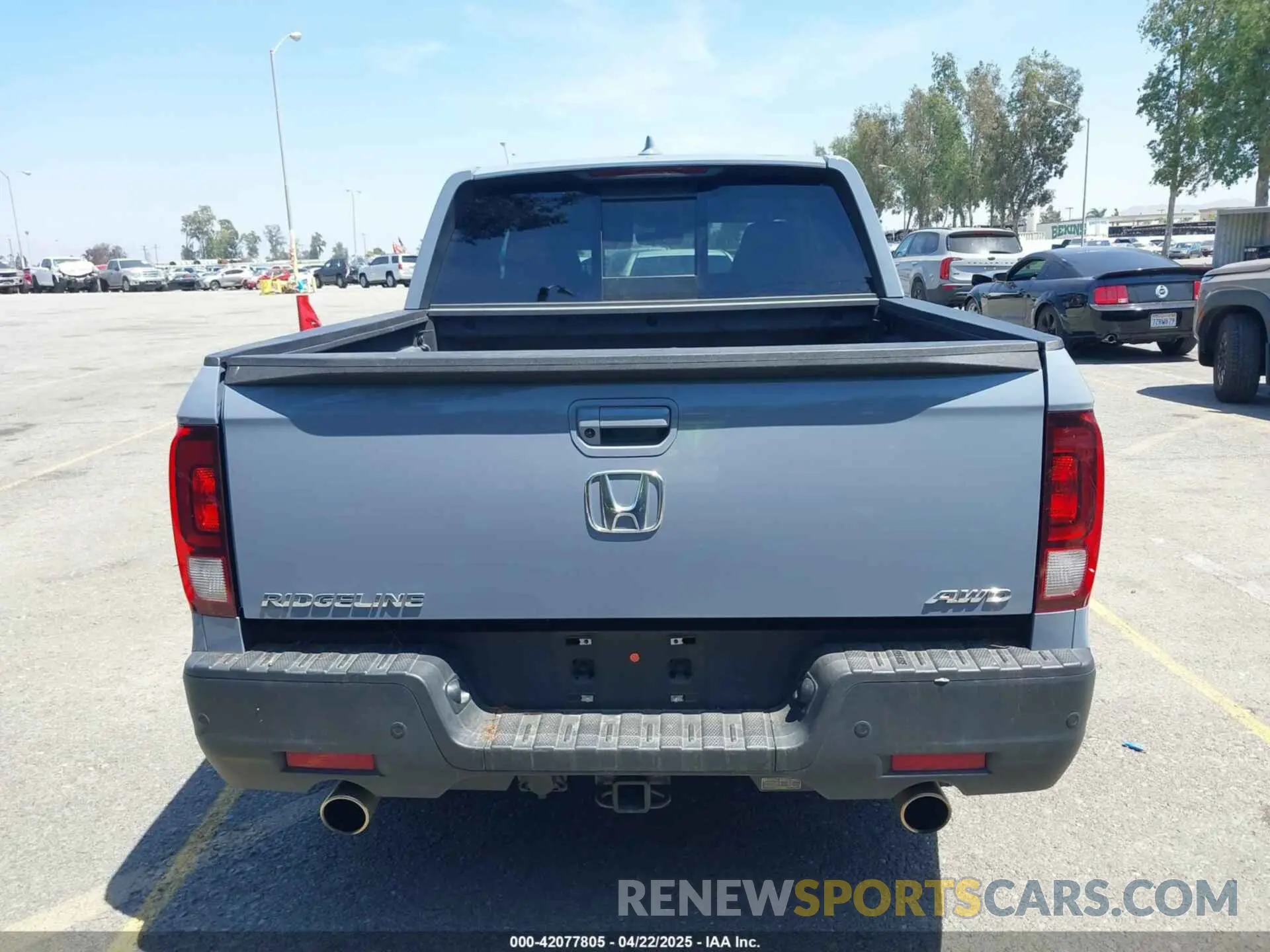 17 fotografías del automóvil dañado 5FPYK3F78NB028776 HONDA RIDGELINE 2022