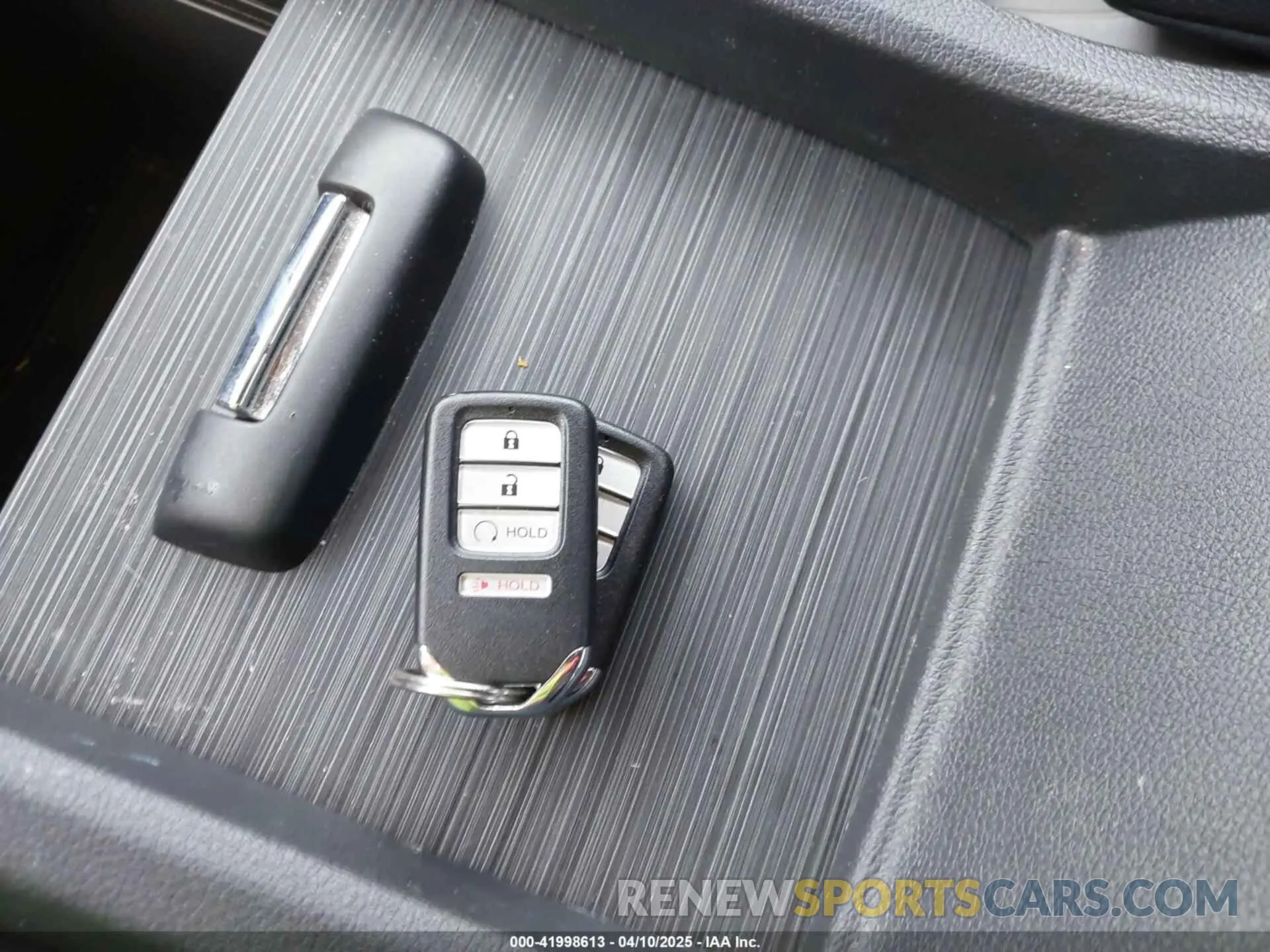 11 fotografías del automóvil dañado 5FPYK3F7XNB024552 HONDA RIDGELINE 2022