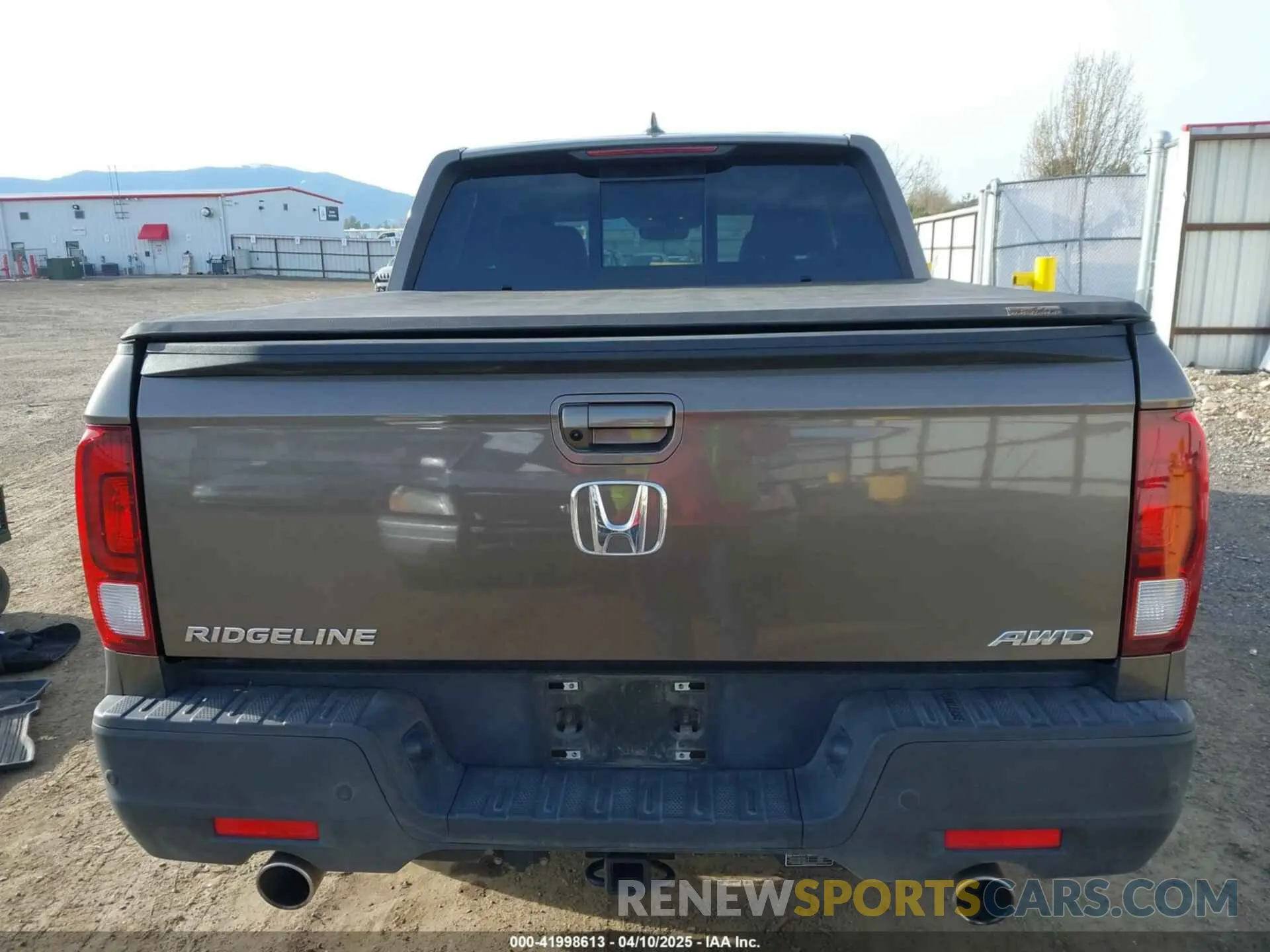 16 fotografías del automóvil dañado 5FPYK3F7XNB024552 HONDA RIDGELINE 2022