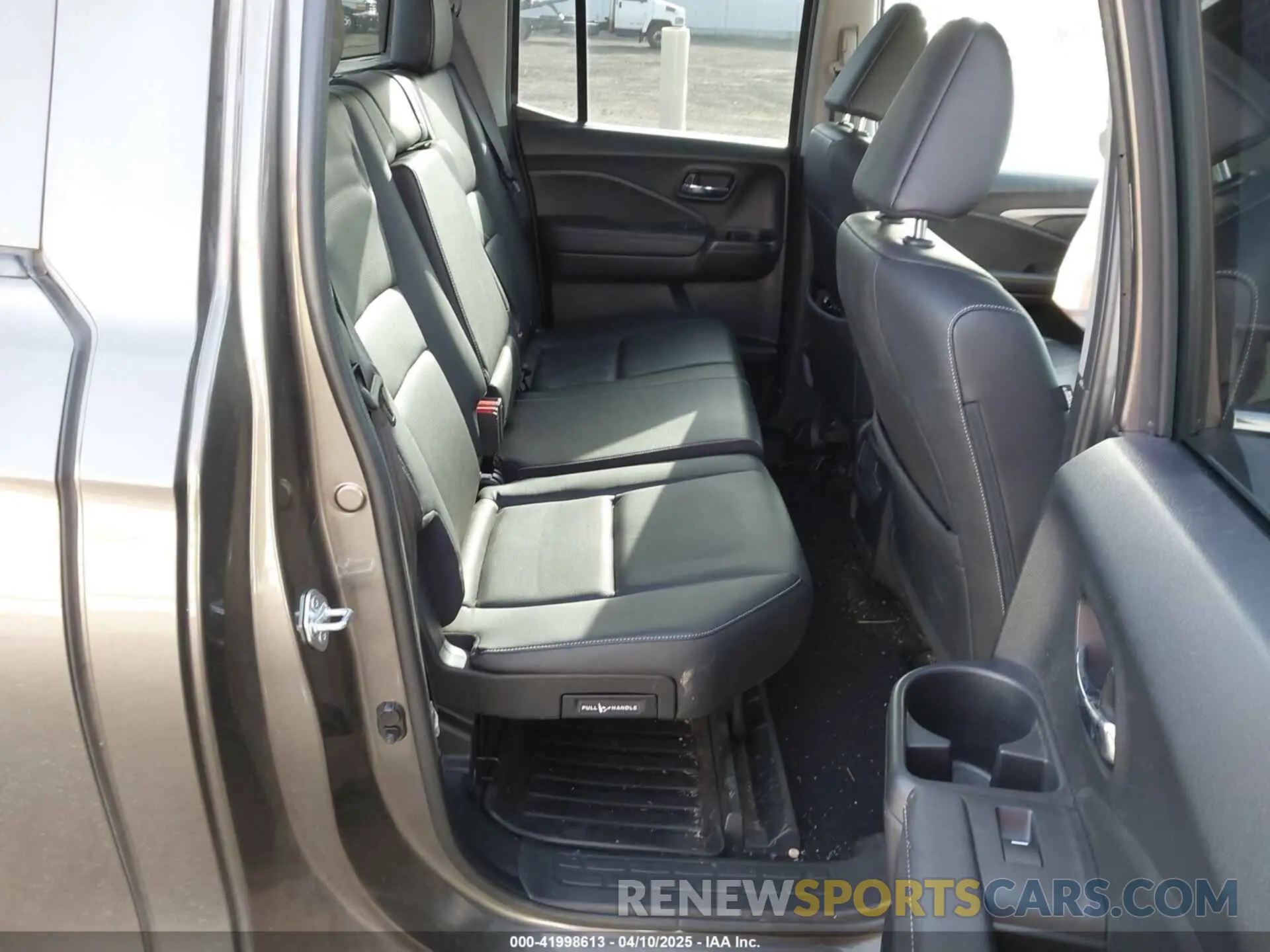 8 fotografías del automóvil dañado 5FPYK3F7XNB024552 HONDA RIDGELINE 2022