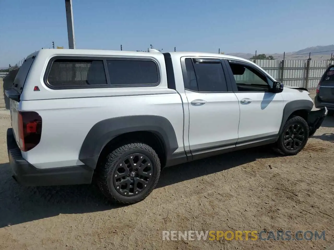 3 fotografías del automóvil dañado 5FPYK3F83NB027401 HONDA RIDGELINE 2022