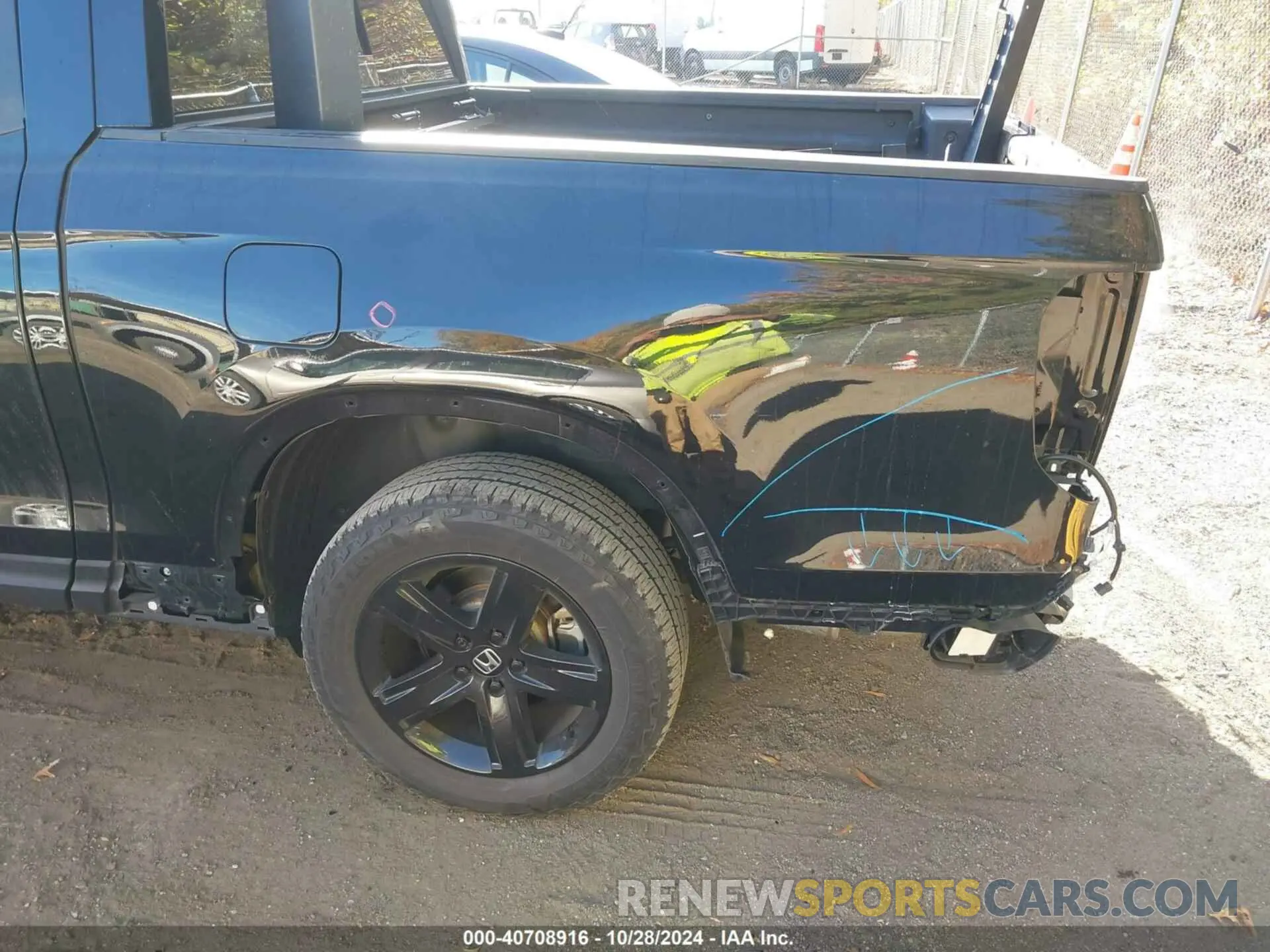 18 fotografías del automóvil dañado 5FPYK3F84NB008002 HONDA RIDGELINE 2022