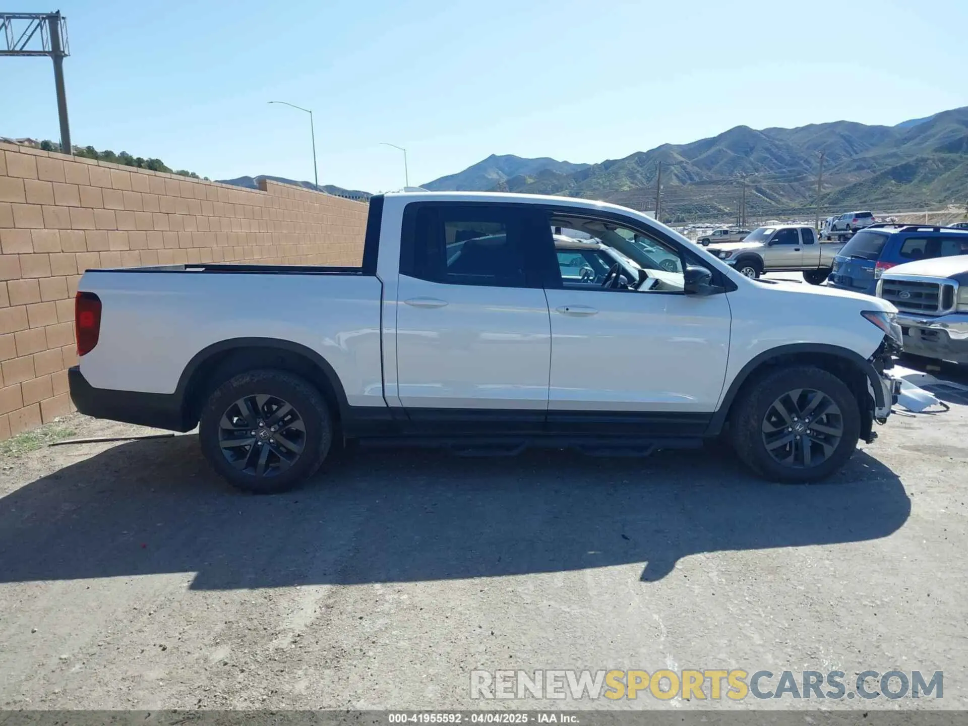 14 fotografías del automóvil dañado 5FPYK3F13PB060341 HONDA RIDGELINE 2023