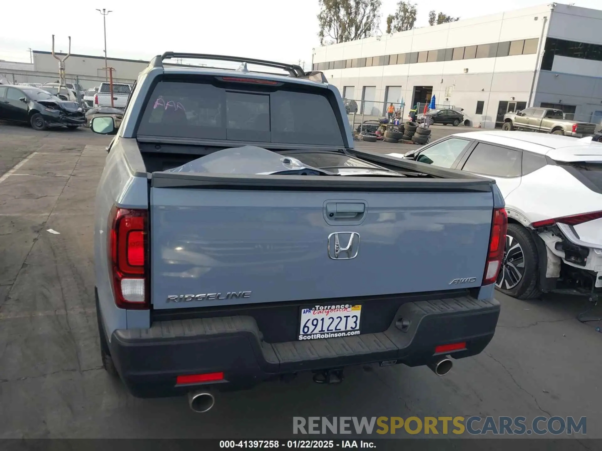 17 fotografías del automóvil dañado 5FPYK3F50PB026313 HONDA RIDGELINE 2023